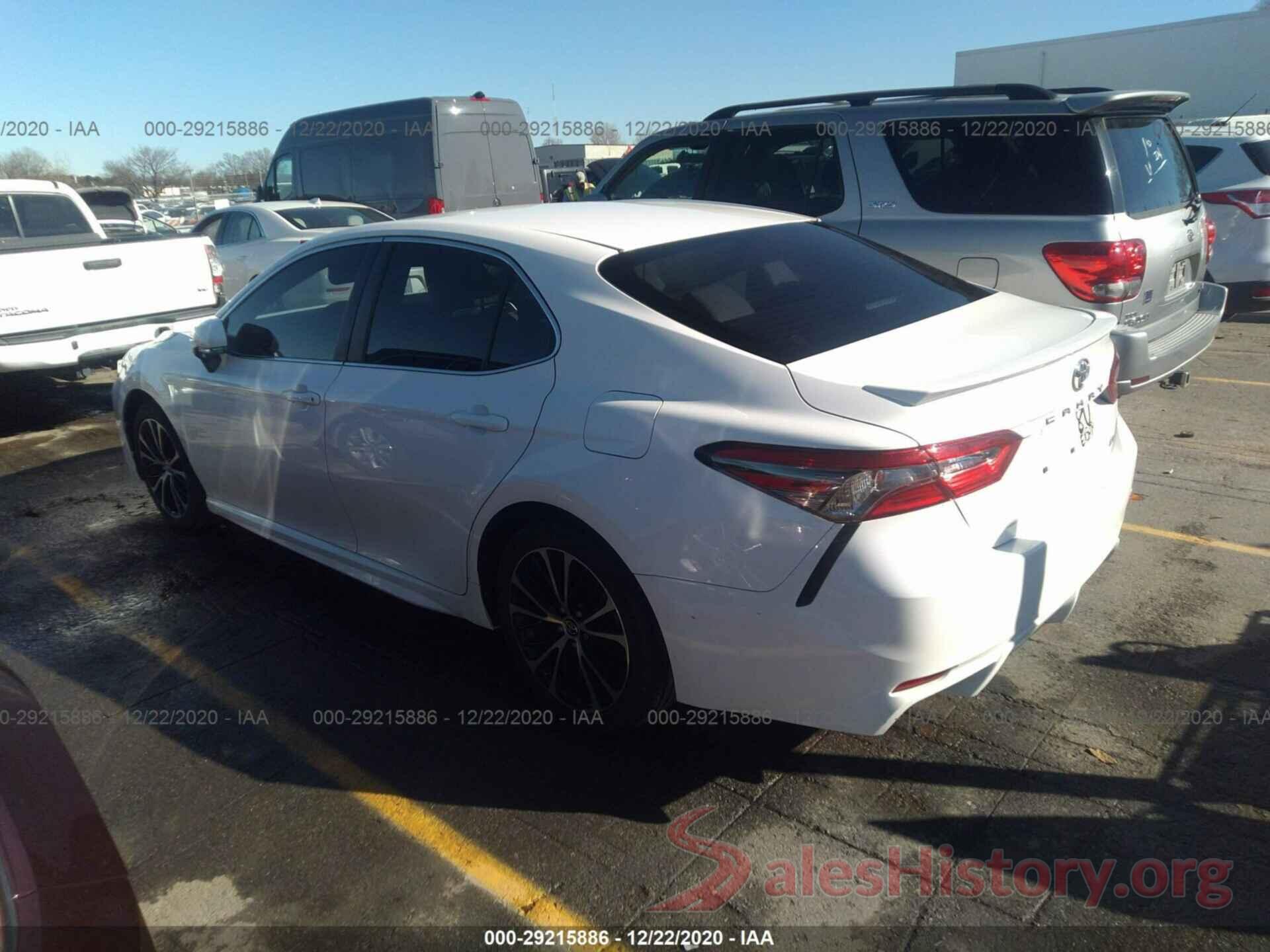 JTNB11HK3J3023818 2018 TOYOTA CAMRY