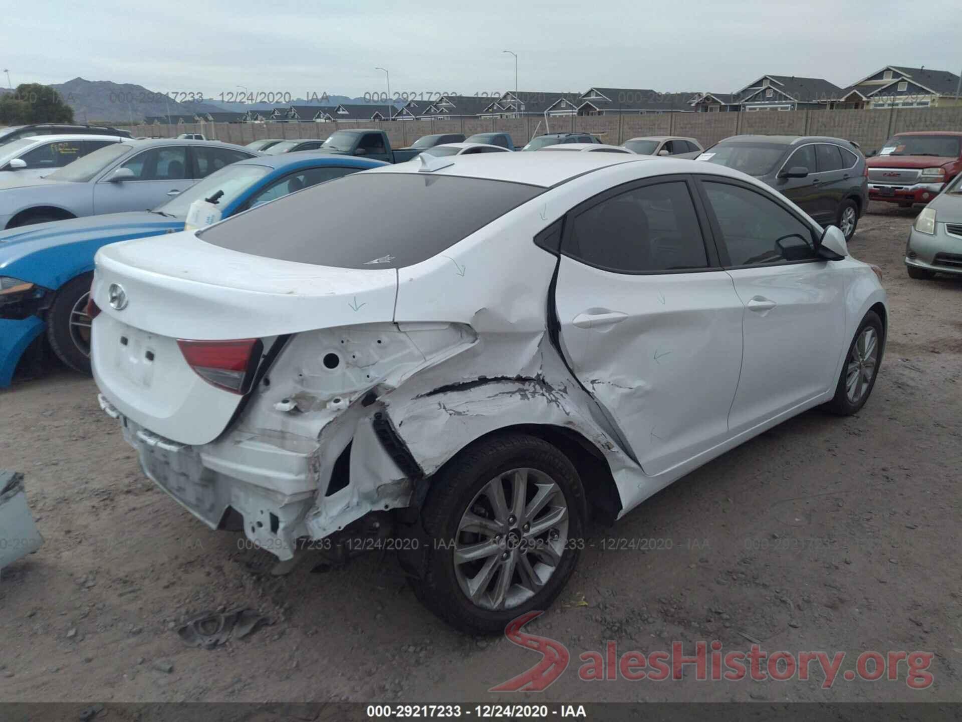 5NPDH4AE1GH661562 2016 HYUNDAI ELANTRA