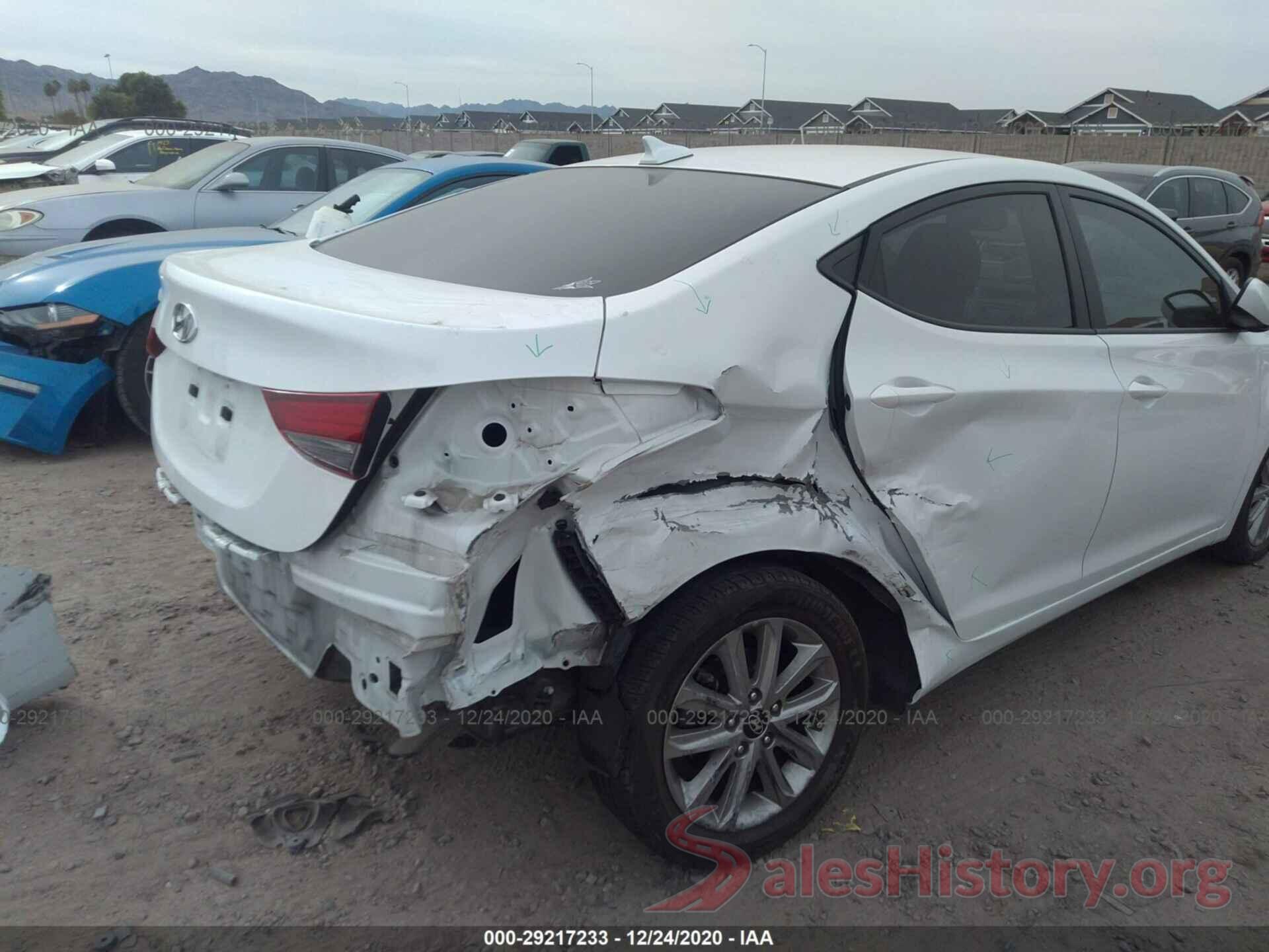 5NPDH4AE1GH661562 2016 HYUNDAI ELANTRA