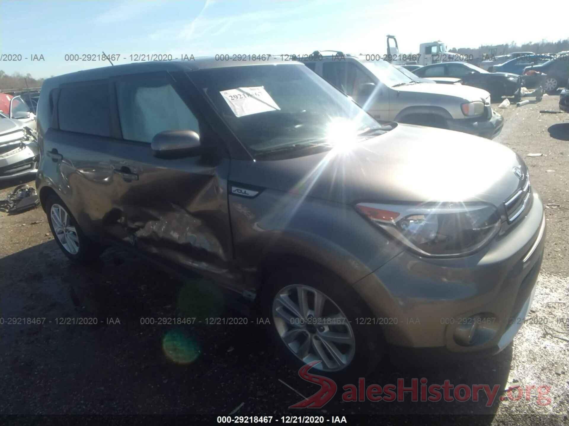 KNDJP3A5XJ7611089 2018 KIA SOUL