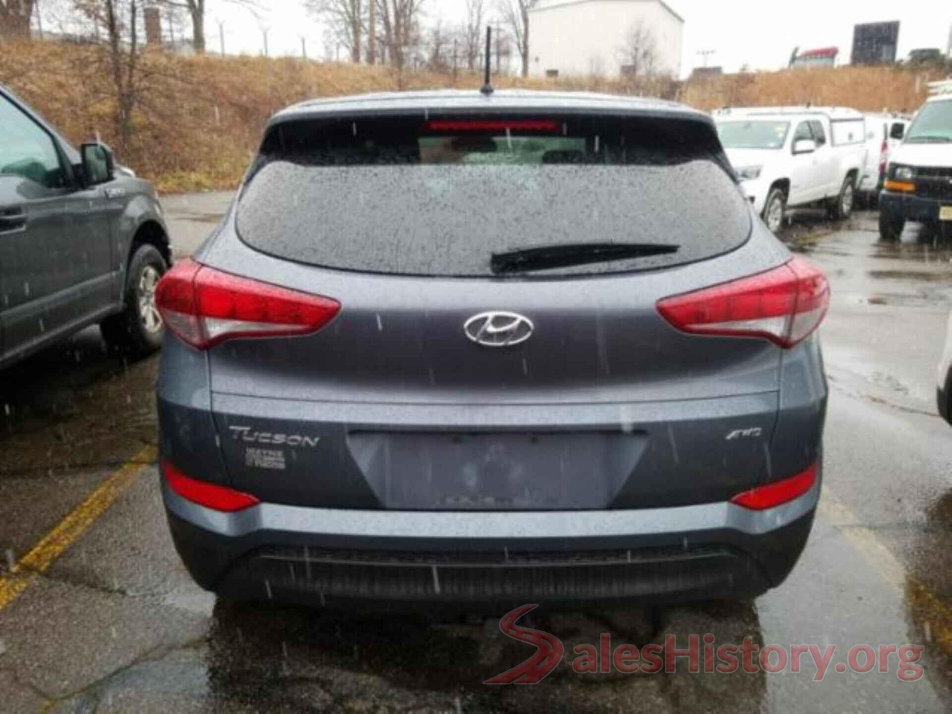 KM8J2CA48JU756778 2018 HYUNDAI TUCSON