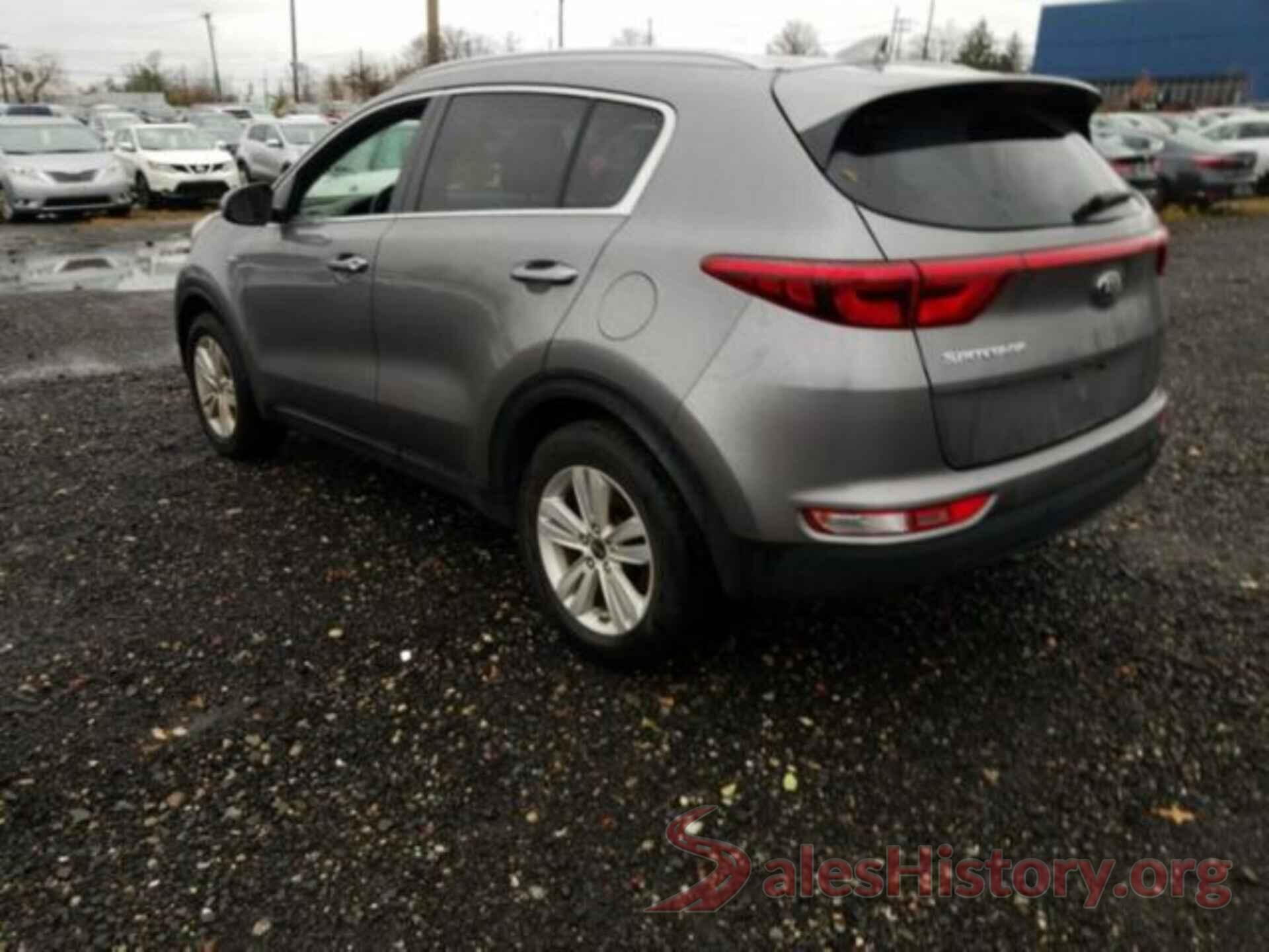 KNDPMCAC8J7466703 2018 KIA SPORTAGE