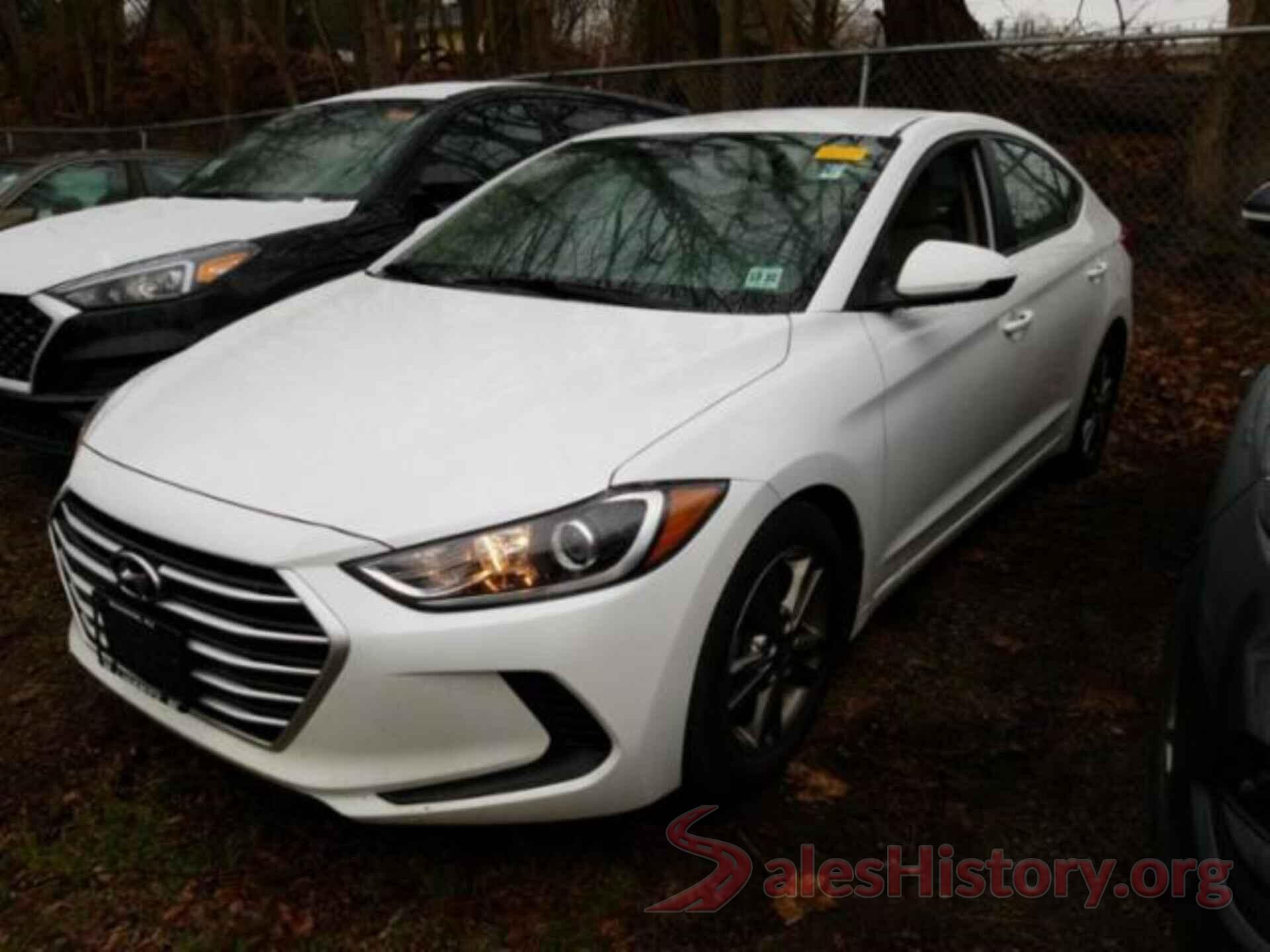 5NPD84LF6JH275586 2018 HYUNDAI ELANTRA