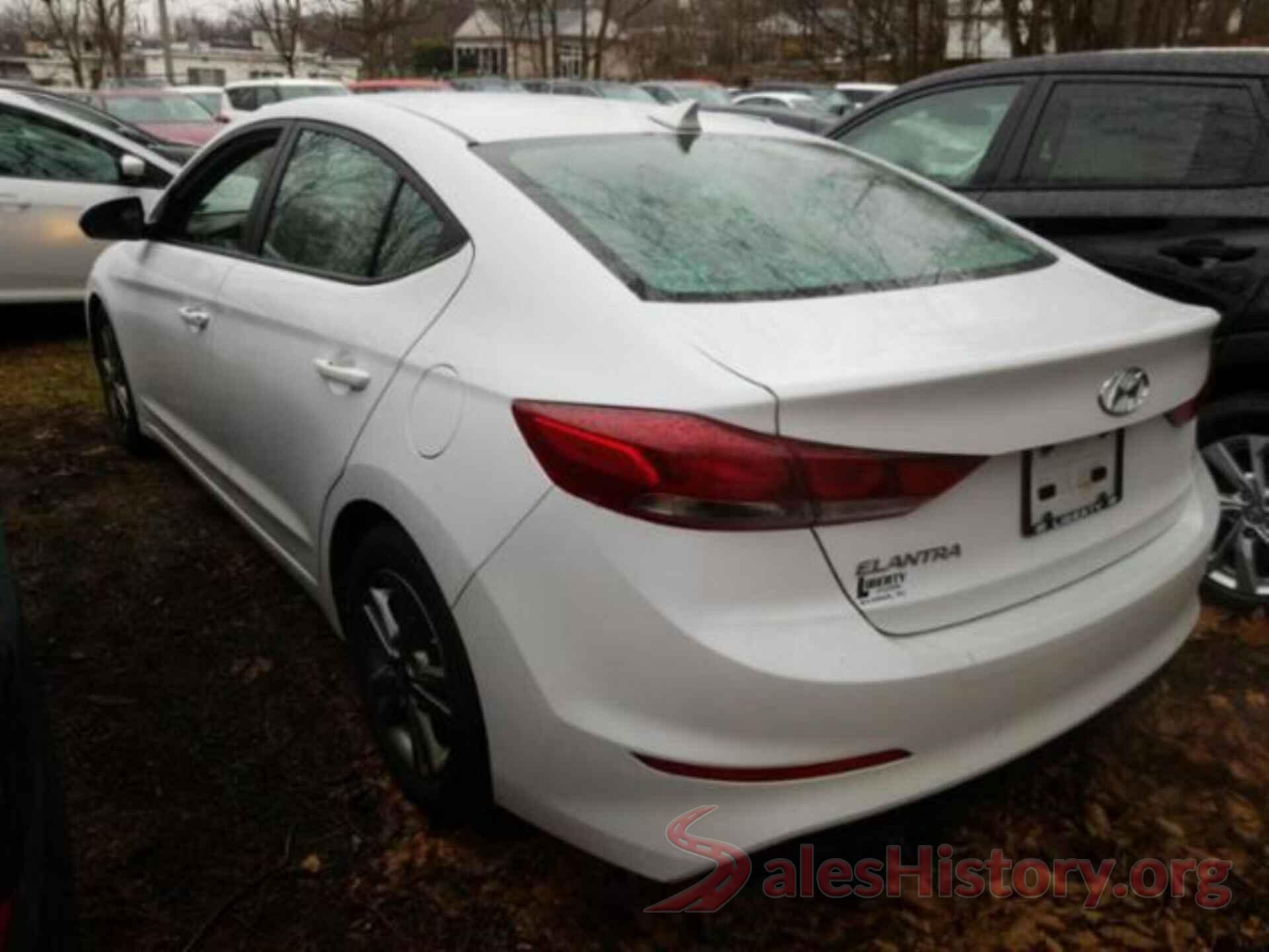 5NPD84LF6JH275586 2018 HYUNDAI ELANTRA