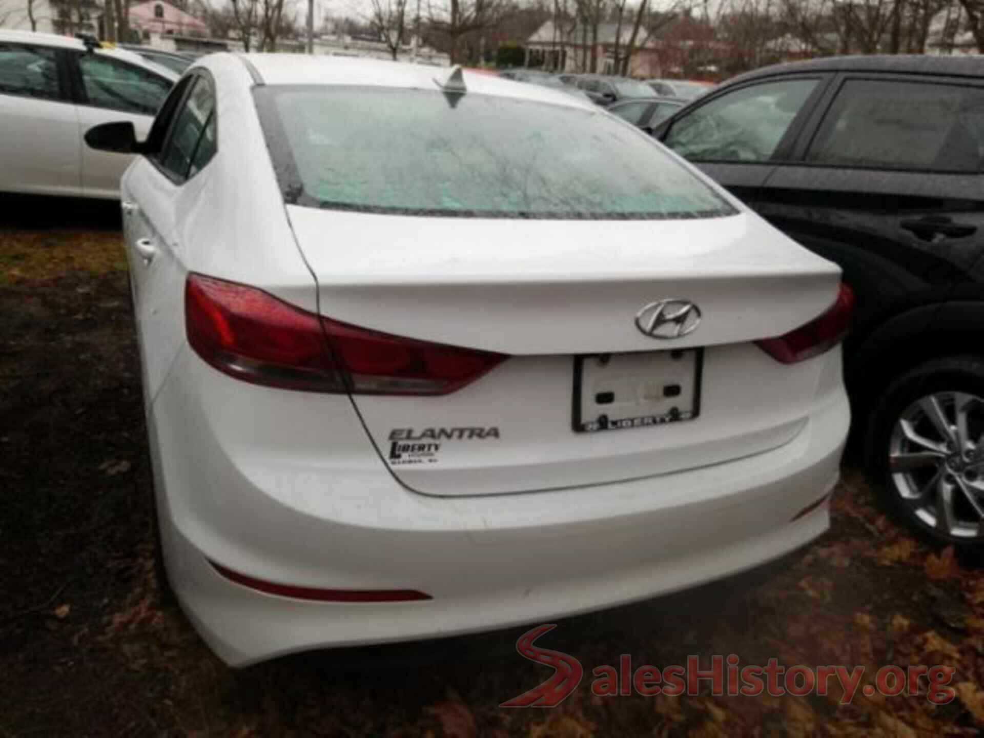 5NPD84LF6JH275586 2018 HYUNDAI ELANTRA