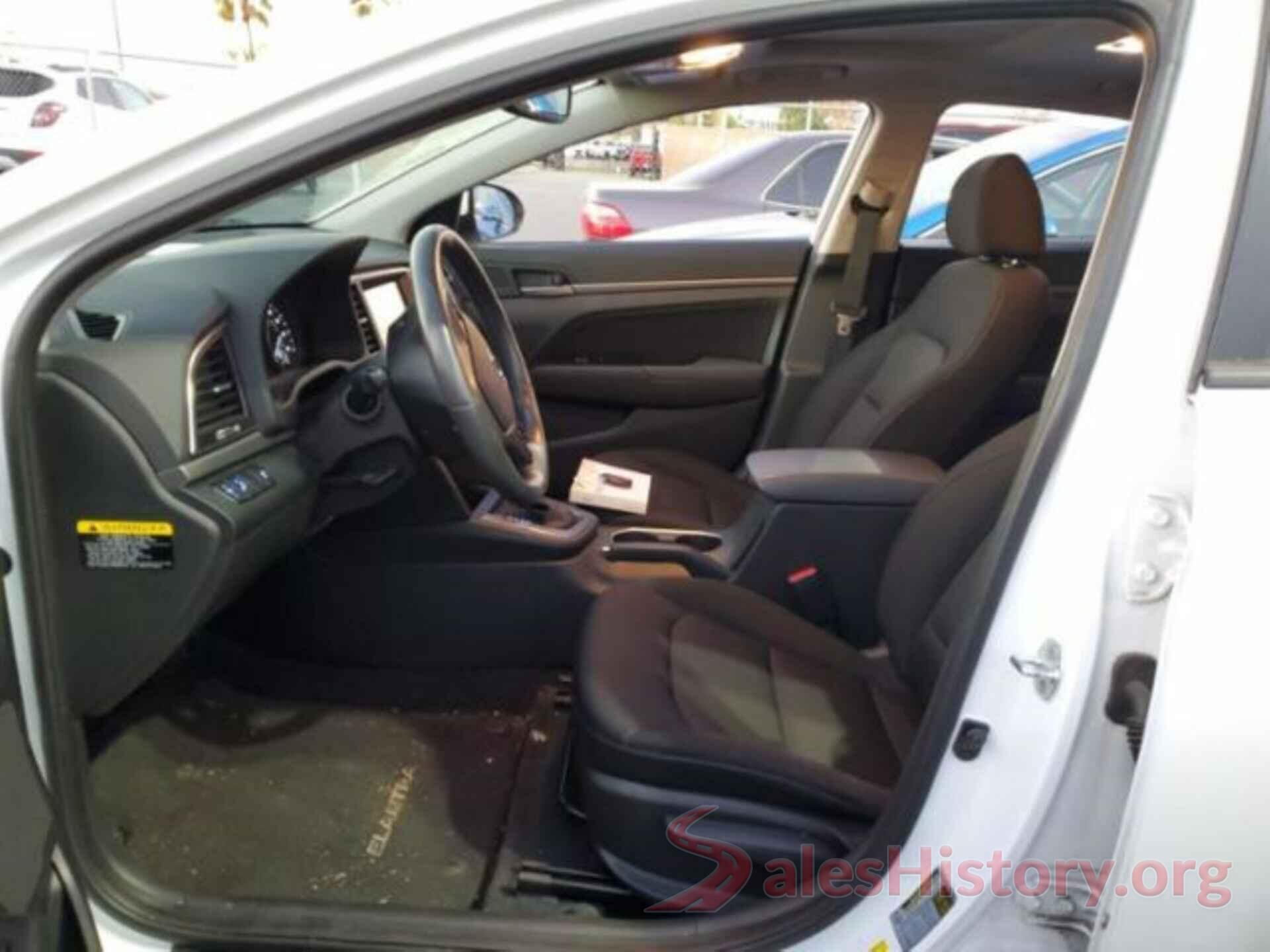 5NPD84LF7JH304643 2018 HYUNDAI ELANTRA