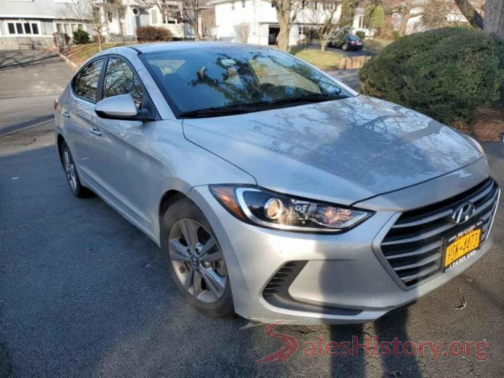 5NPD84LF7HH180898 2017 HYUNDAI ELANTRA