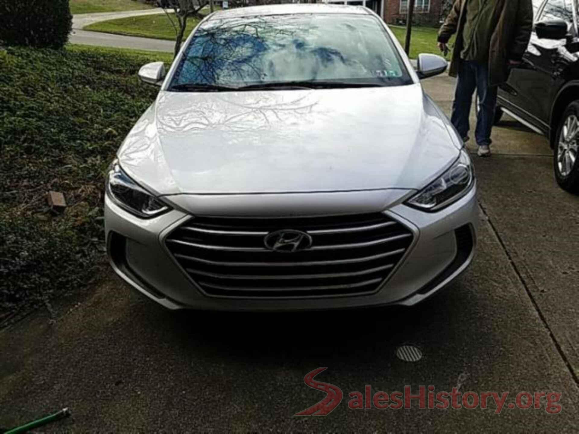 5NPD74LF3JH263429 2018 HYUNDAI ELANTRA