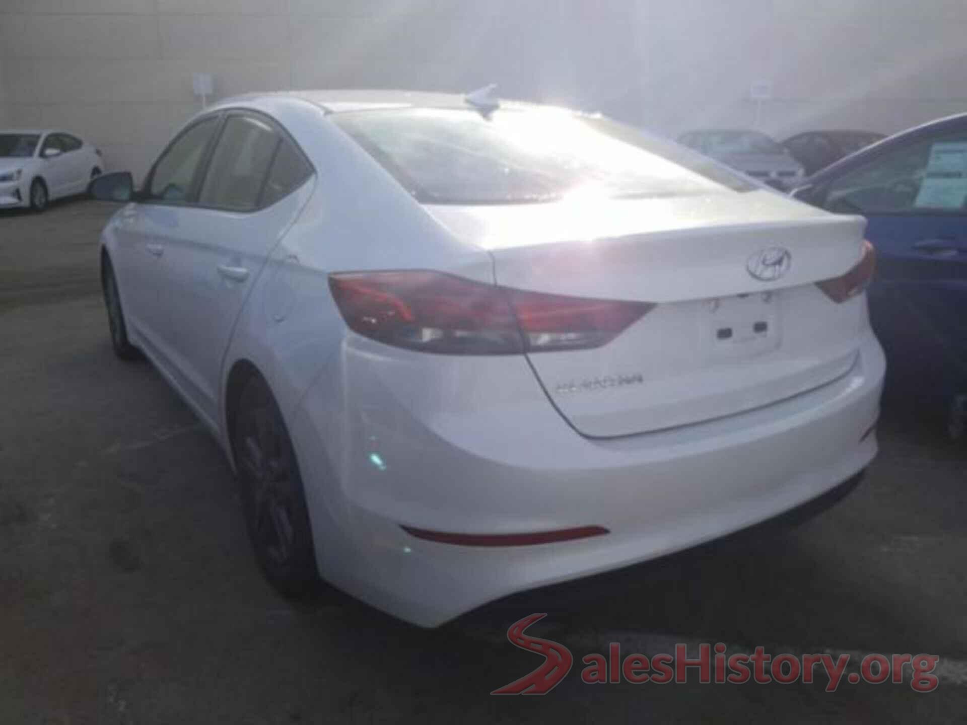 5NPD84LF3JH256364 2018 HYUNDAI ELANTRA