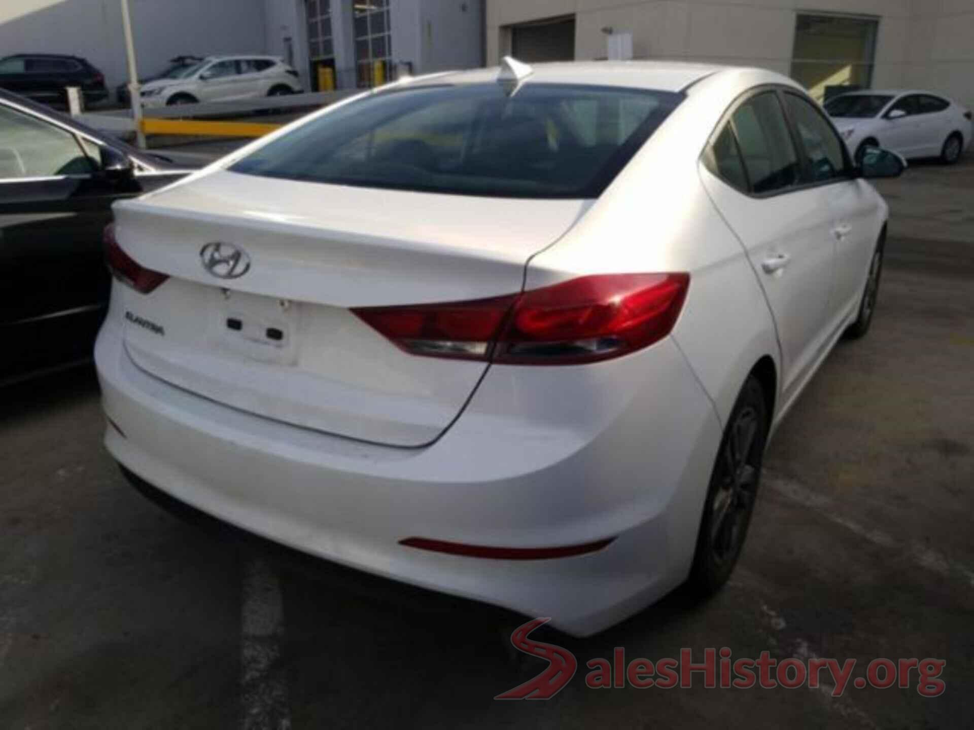 5NPD84LF3JH256364 2018 HYUNDAI ELANTRA