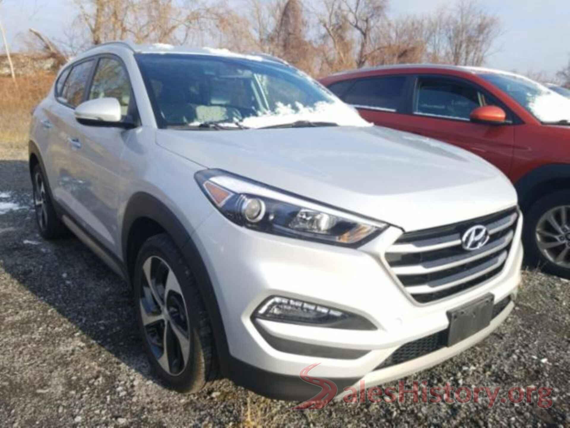 KM8J3CA20HU281794 2017 HYUNDAI TUCSON