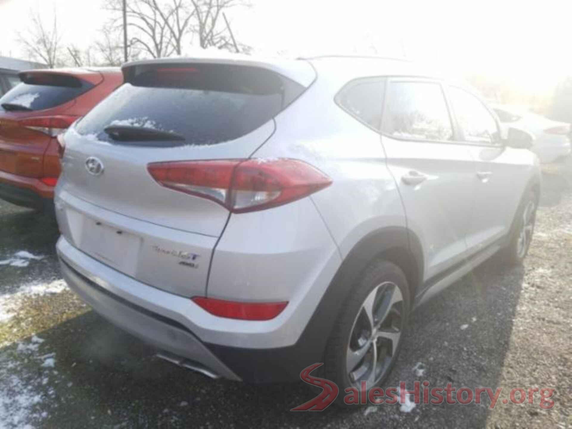 KM8J3CA20HU281794 2017 HYUNDAI TUCSON