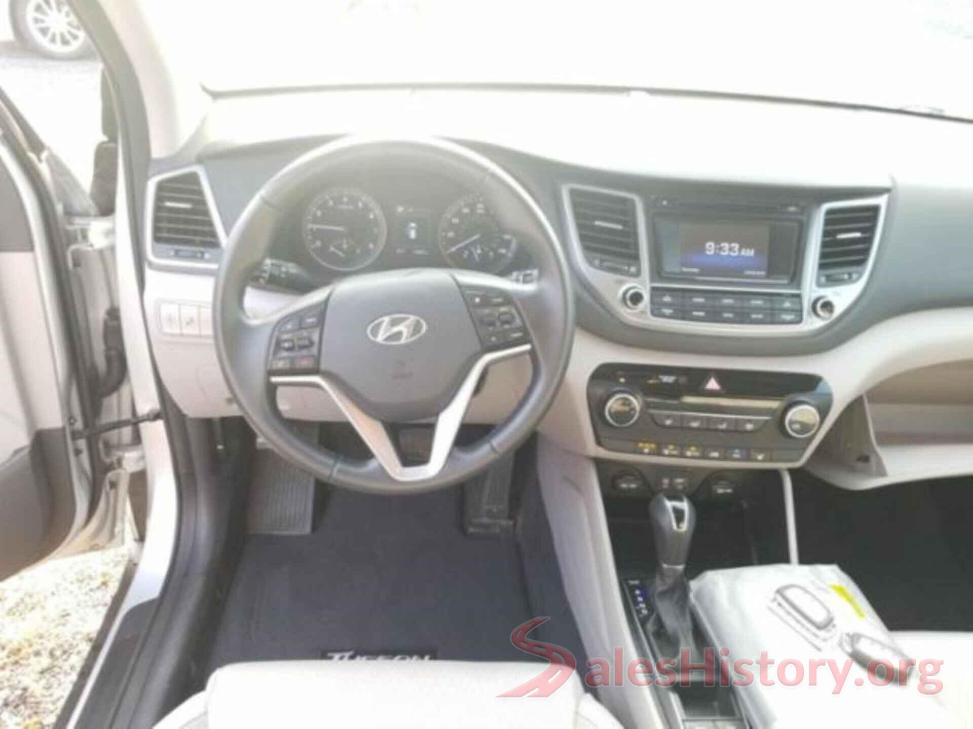 KM8J3CA20HU281794 2017 HYUNDAI TUCSON