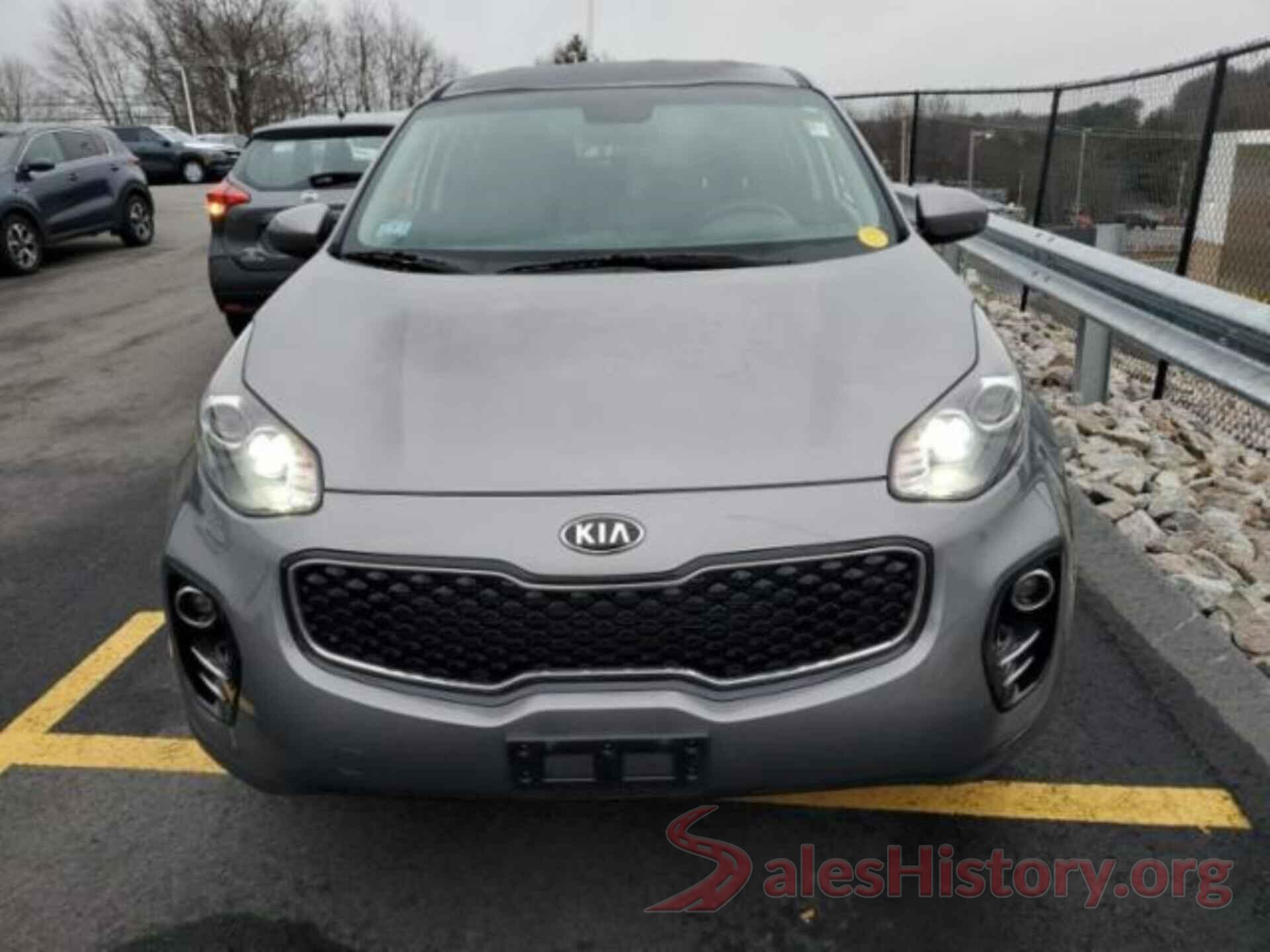 KNDPMCAC6J7385568 2018 KIA SPORTAGE