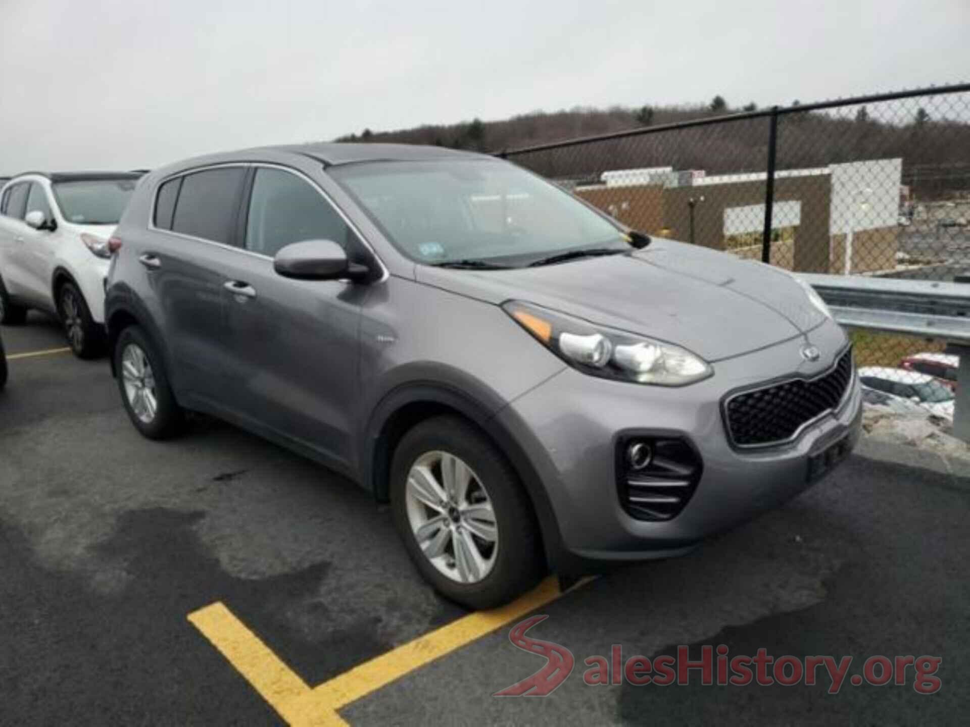 KNDPMCAC6J7385568 2018 KIA SPORTAGE