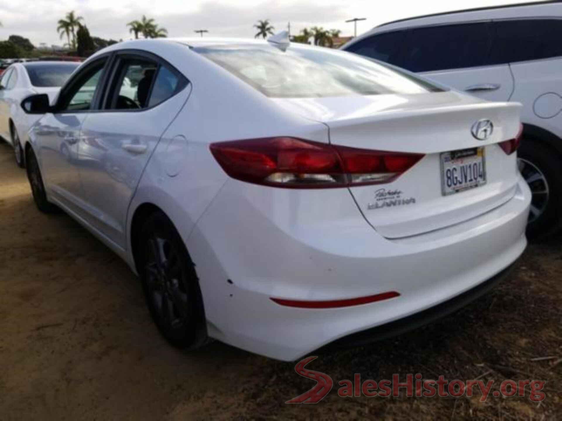 5NPD84LF1JH237943 2018 HYUNDAI ELANTRA