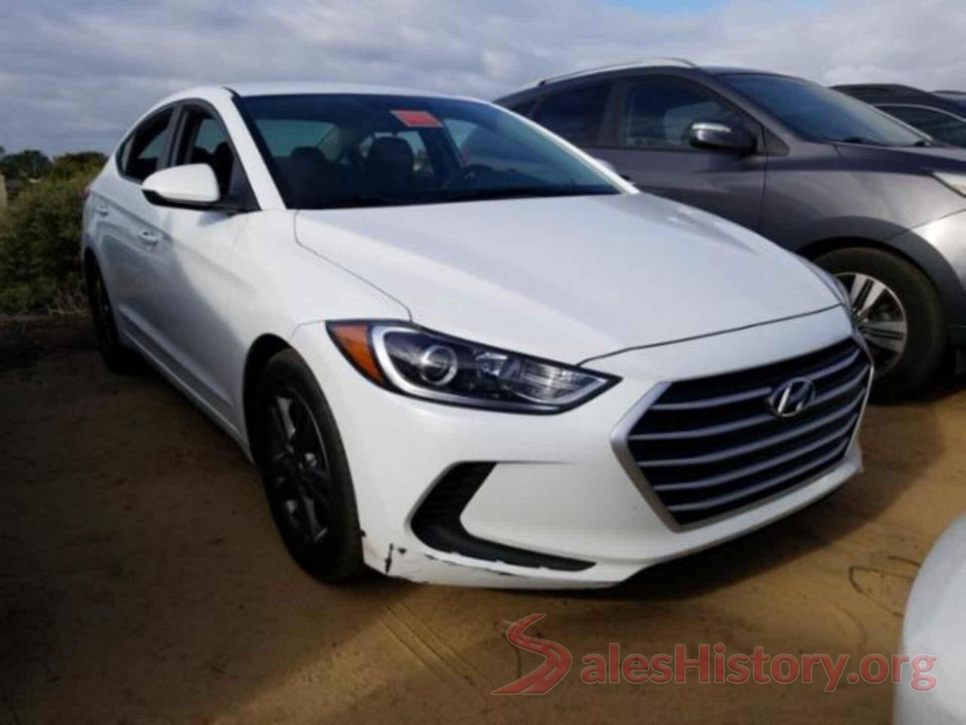 5NPD84LF1JH237943 2018 HYUNDAI ELANTRA