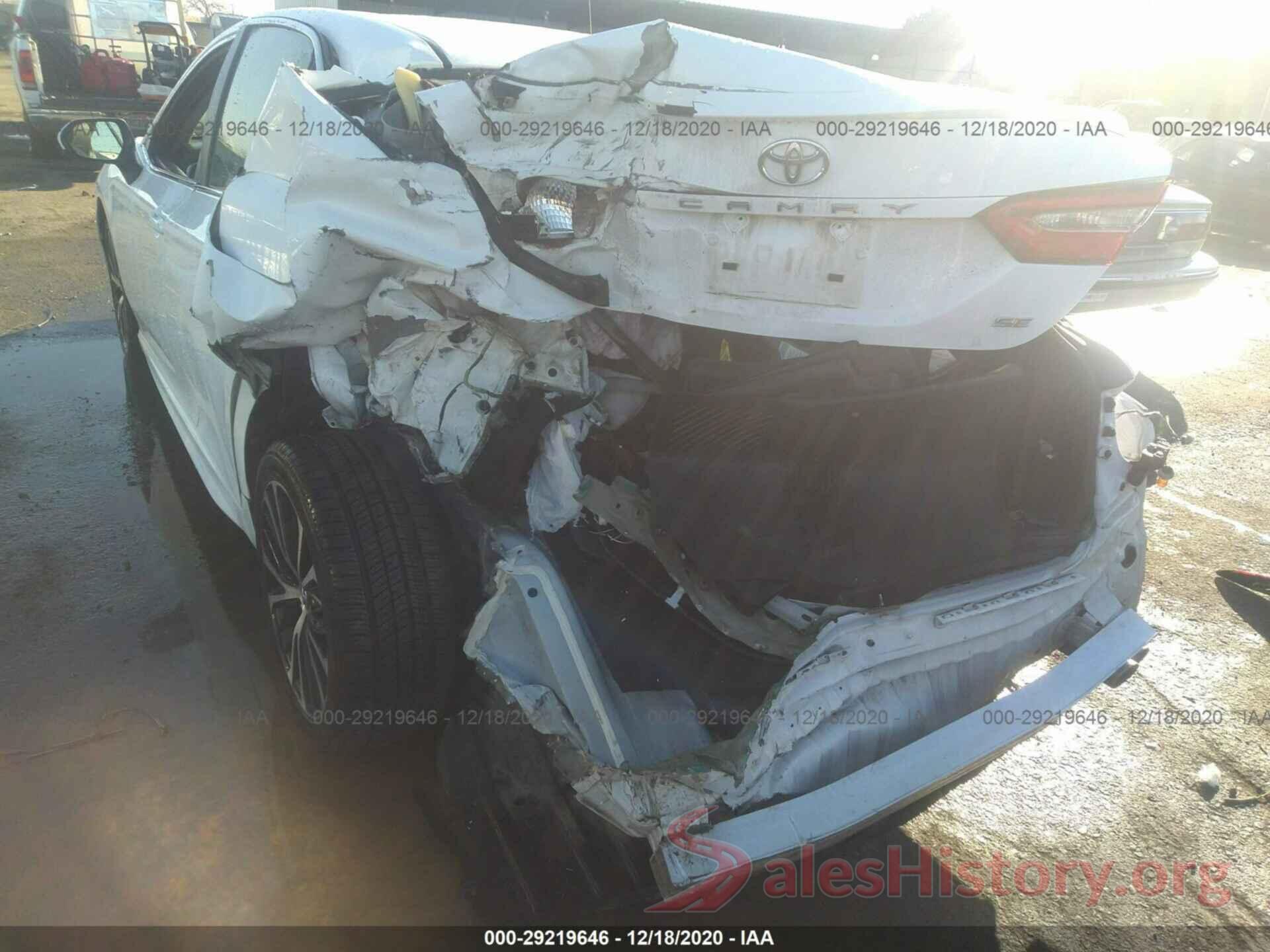 4T1B11HK8JU645986 2018 TOYOTA CAMRY