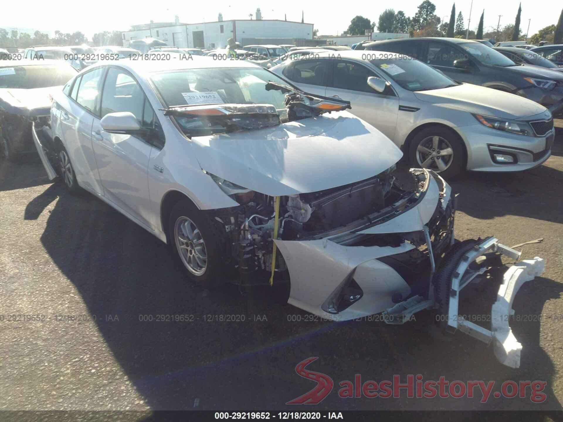 JTDKARFP4H3064082 2017 TOYOTA PRIUS PRIME