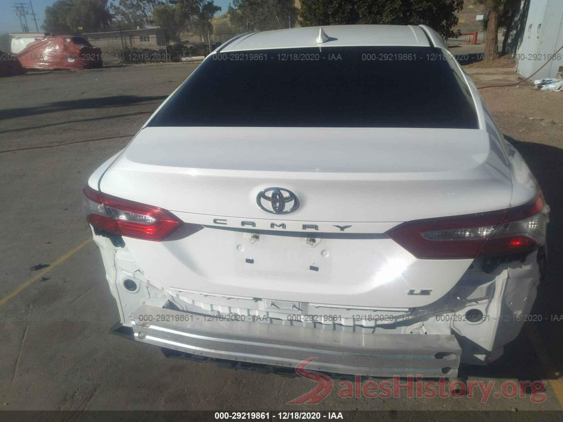 4T1B11HKXKU215863 2019 TOYOTA CAMRY