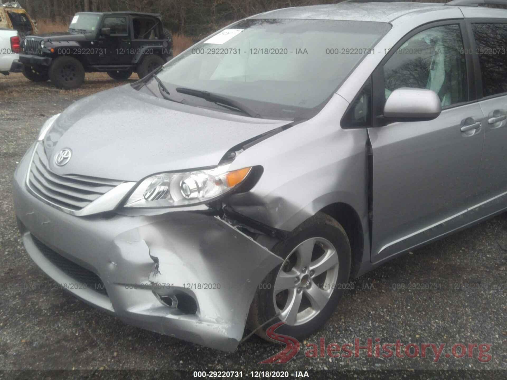 5TDKZ3DC6HS873796 2017 TOYOTA SIENNA