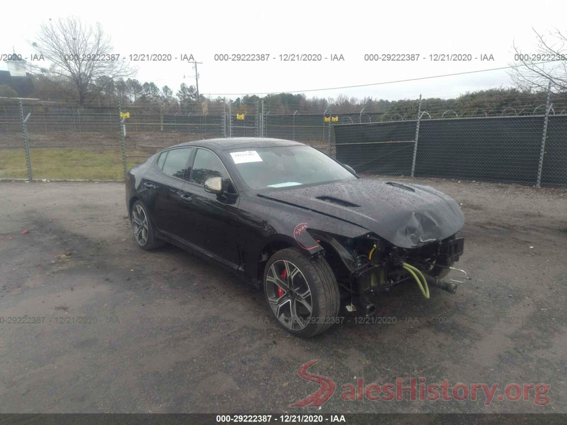 KNAE55LC1J6013085 2018 KIA STINGER