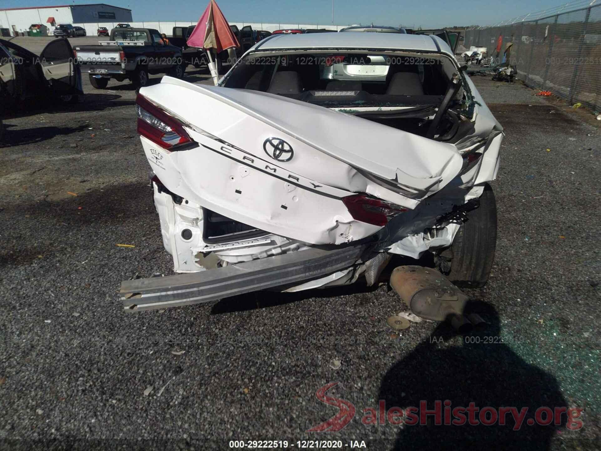 4T1B11HK2JU653470 2018 TOYOTA CAMRY