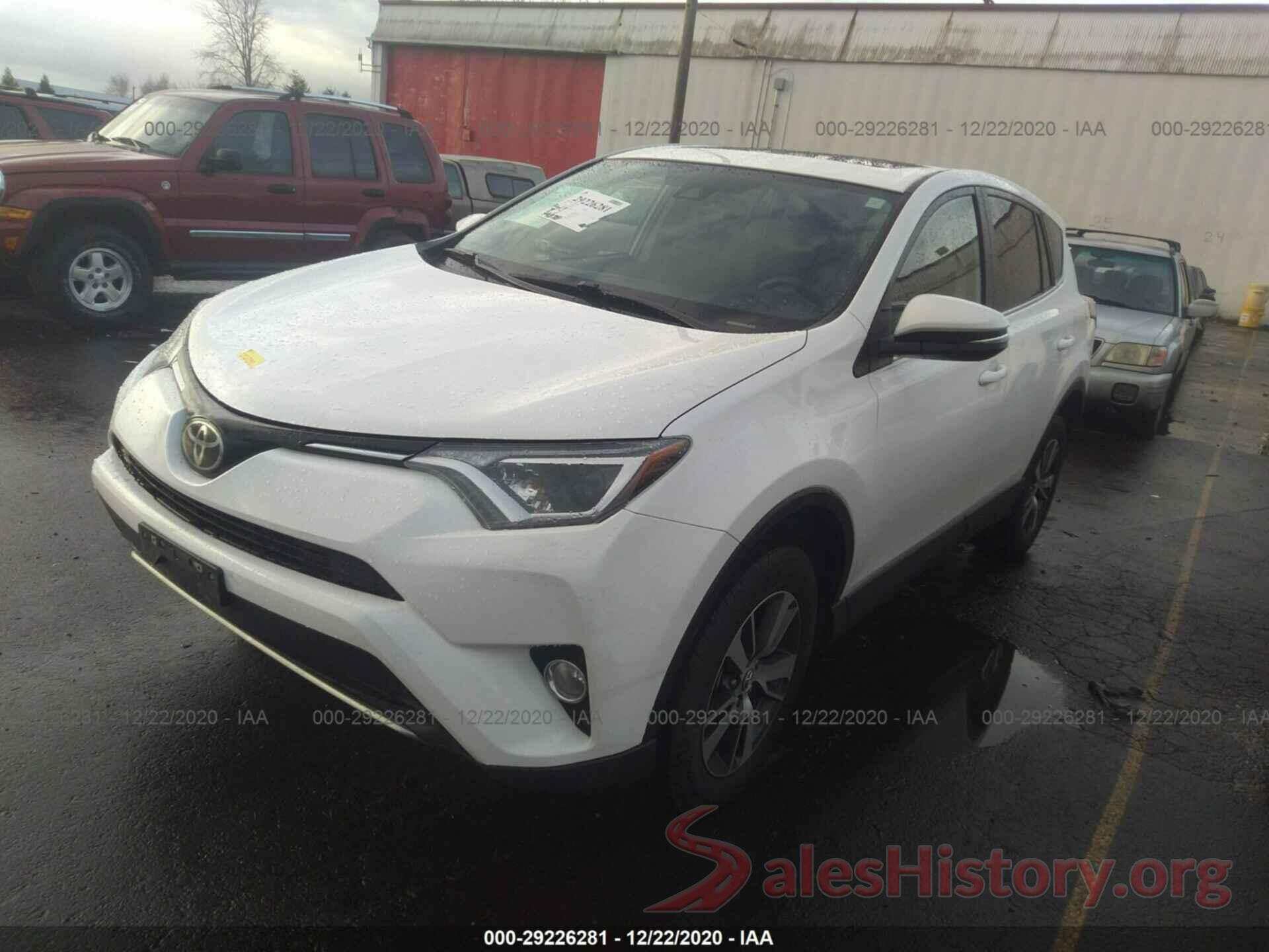 2T3RFREV0JW807386 2018 TOYOTA RAV4