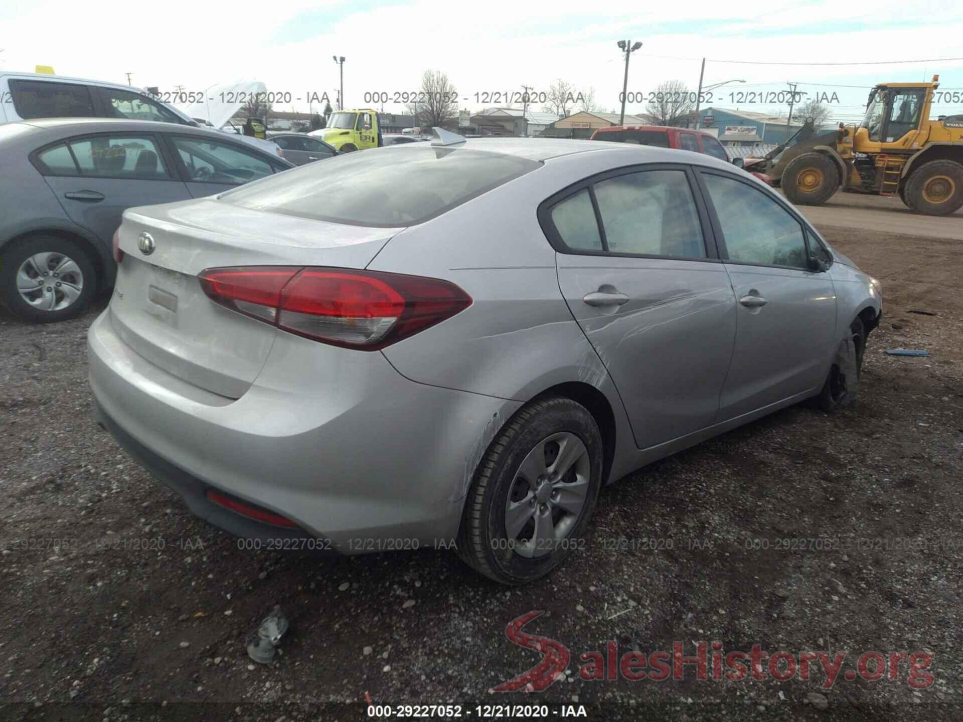 3KPFL4A75JE247348 2018 KIA FORTE