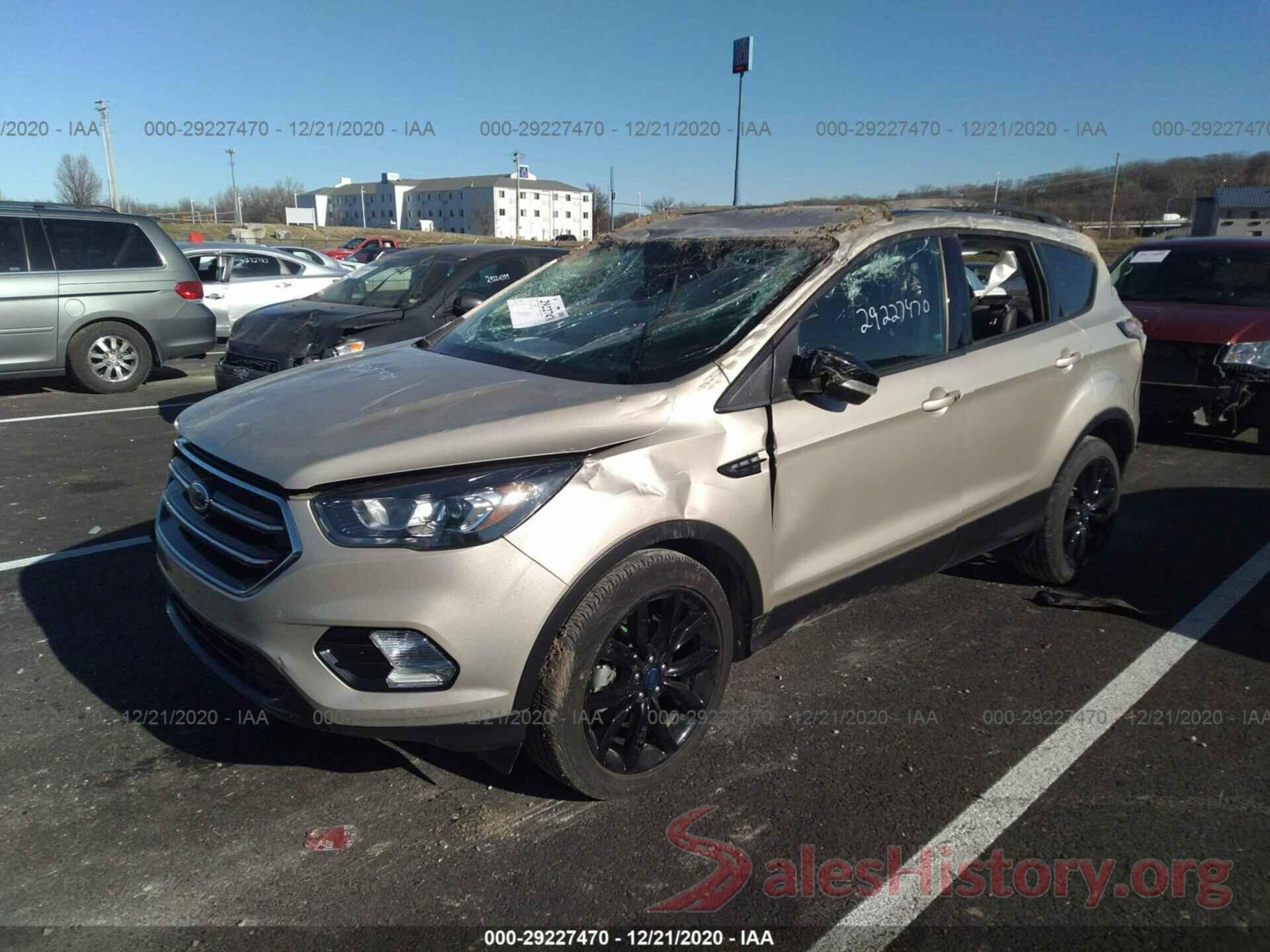 1FMCU0JD9HUD83231 2017 FORD ESCAPE