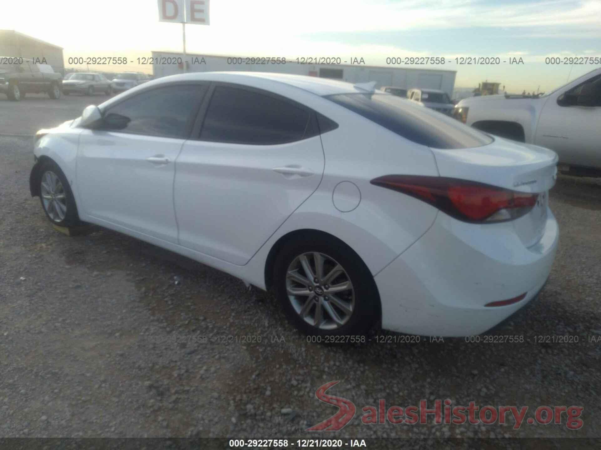 5NPDH4AE1GH763136 2016 HYUNDAI ELANTRA