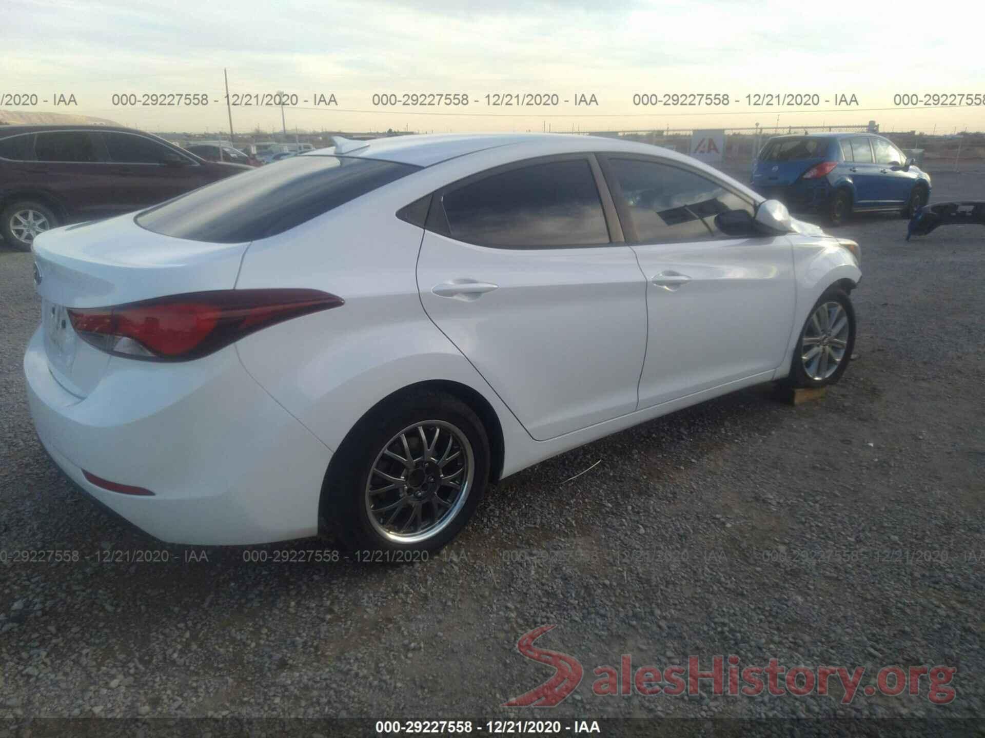 5NPDH4AE1GH763136 2016 HYUNDAI ELANTRA