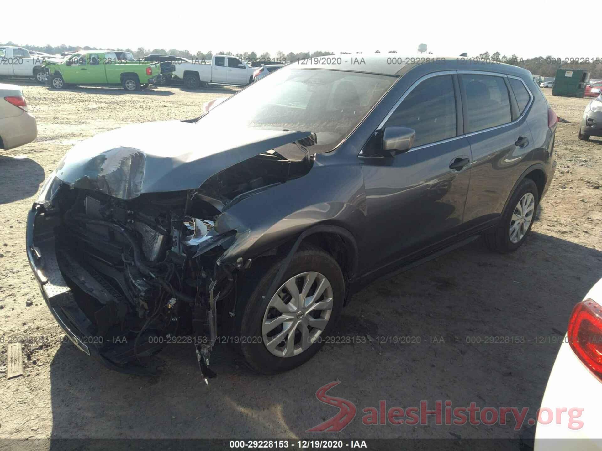 KNMAT2MT4JP559121 2018 NISSAN ROGUE