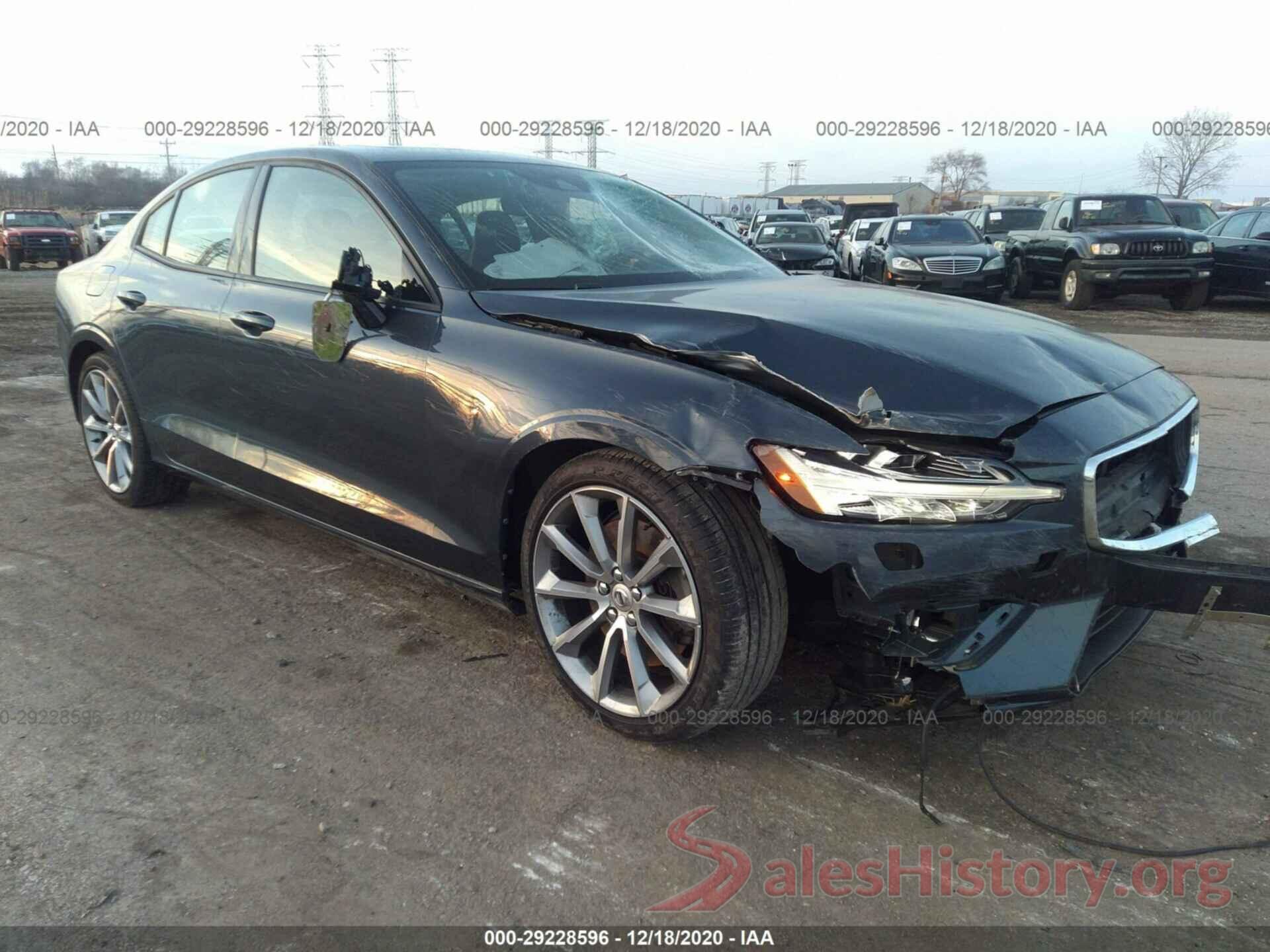 7JRA22TK8KG003795 2019 VOLVO S60