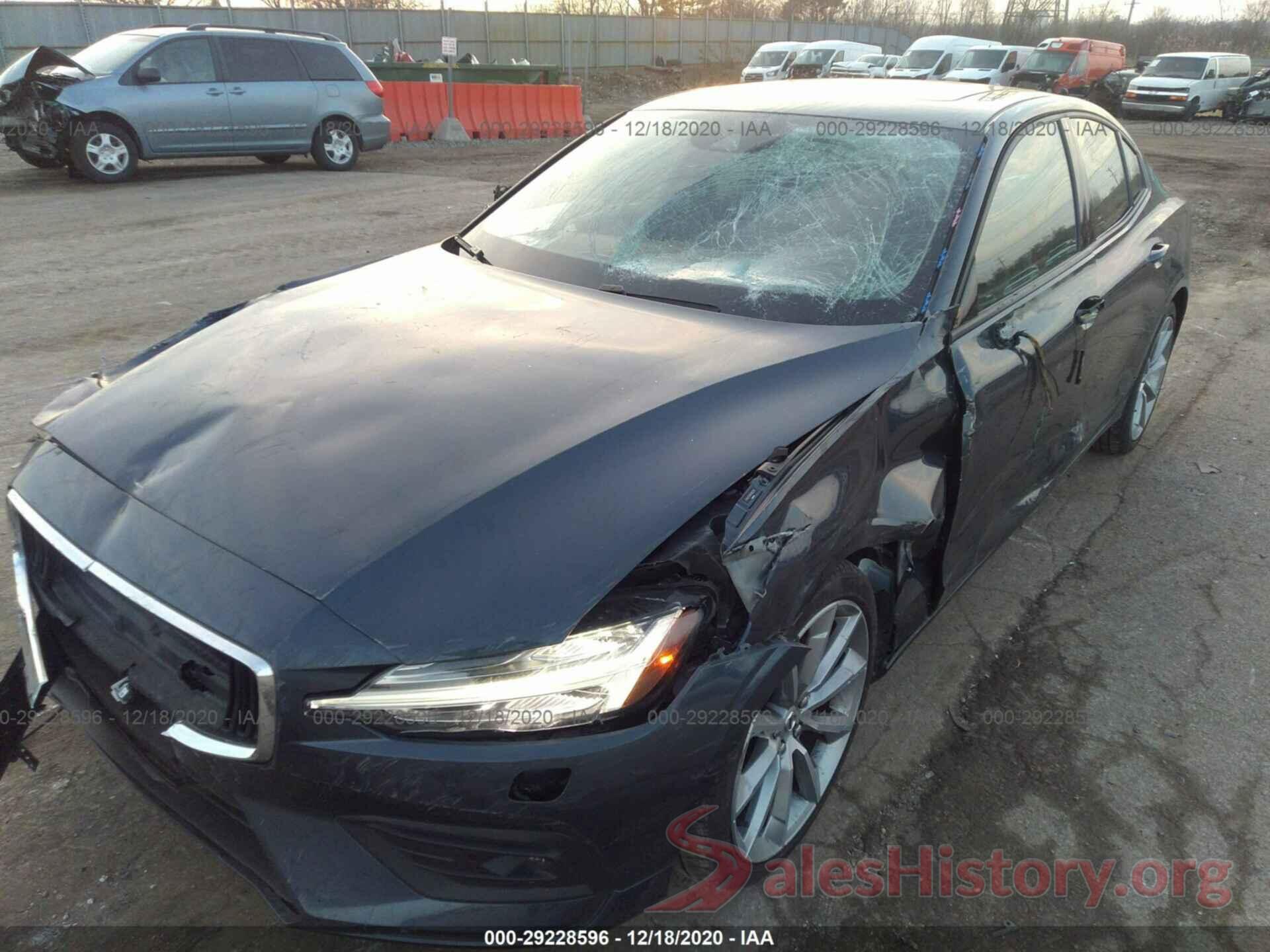 7JRA22TK8KG003795 2019 VOLVO S60