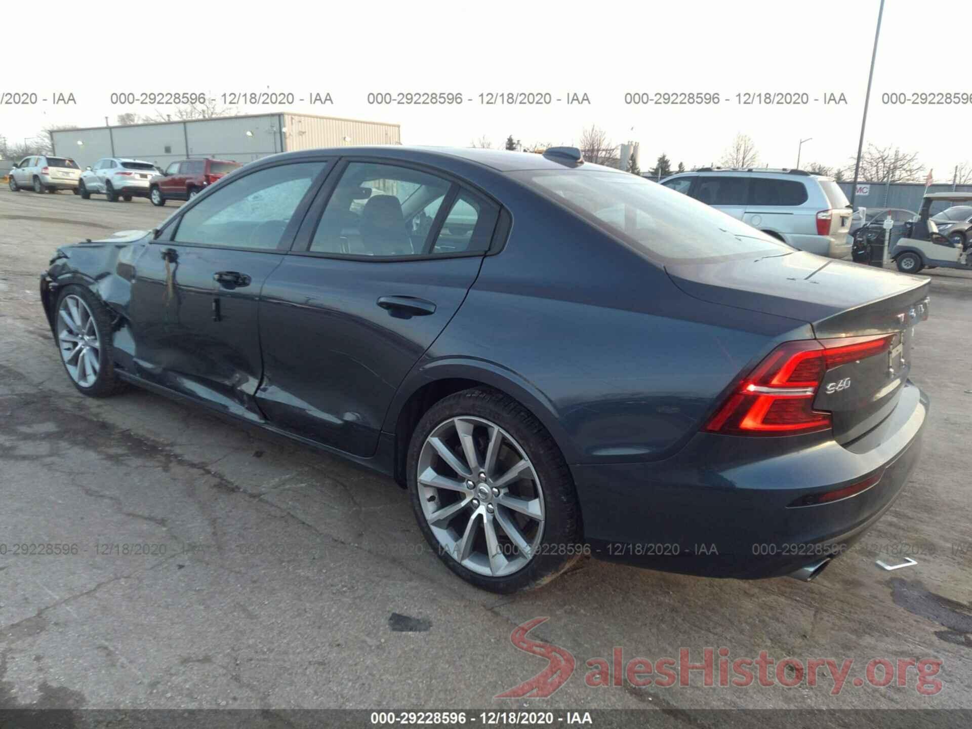 7JRA22TK8KG003795 2019 VOLVO S60