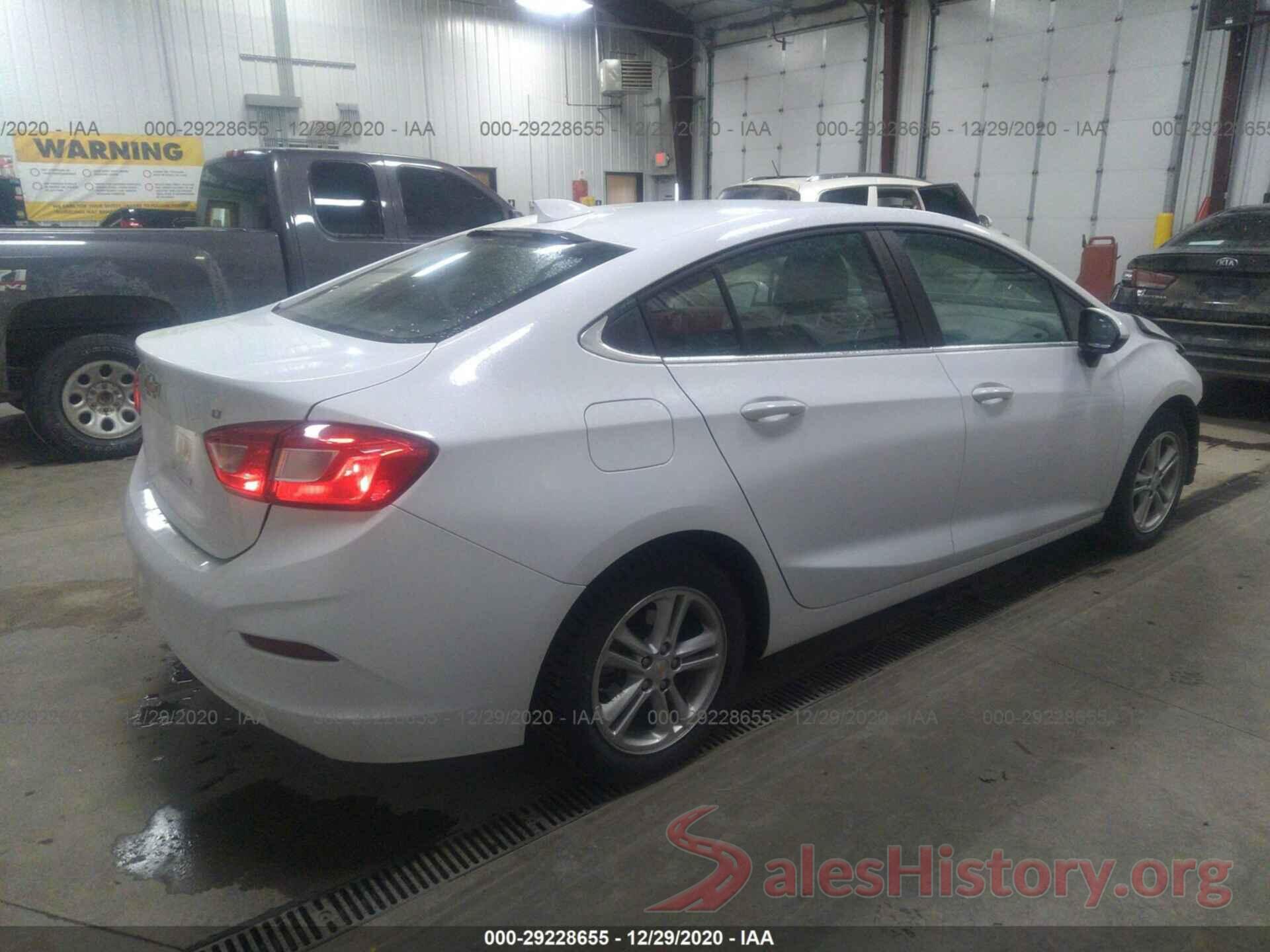 1G1BE5SM0J7110958 2018 CHEVROLET CRUZE