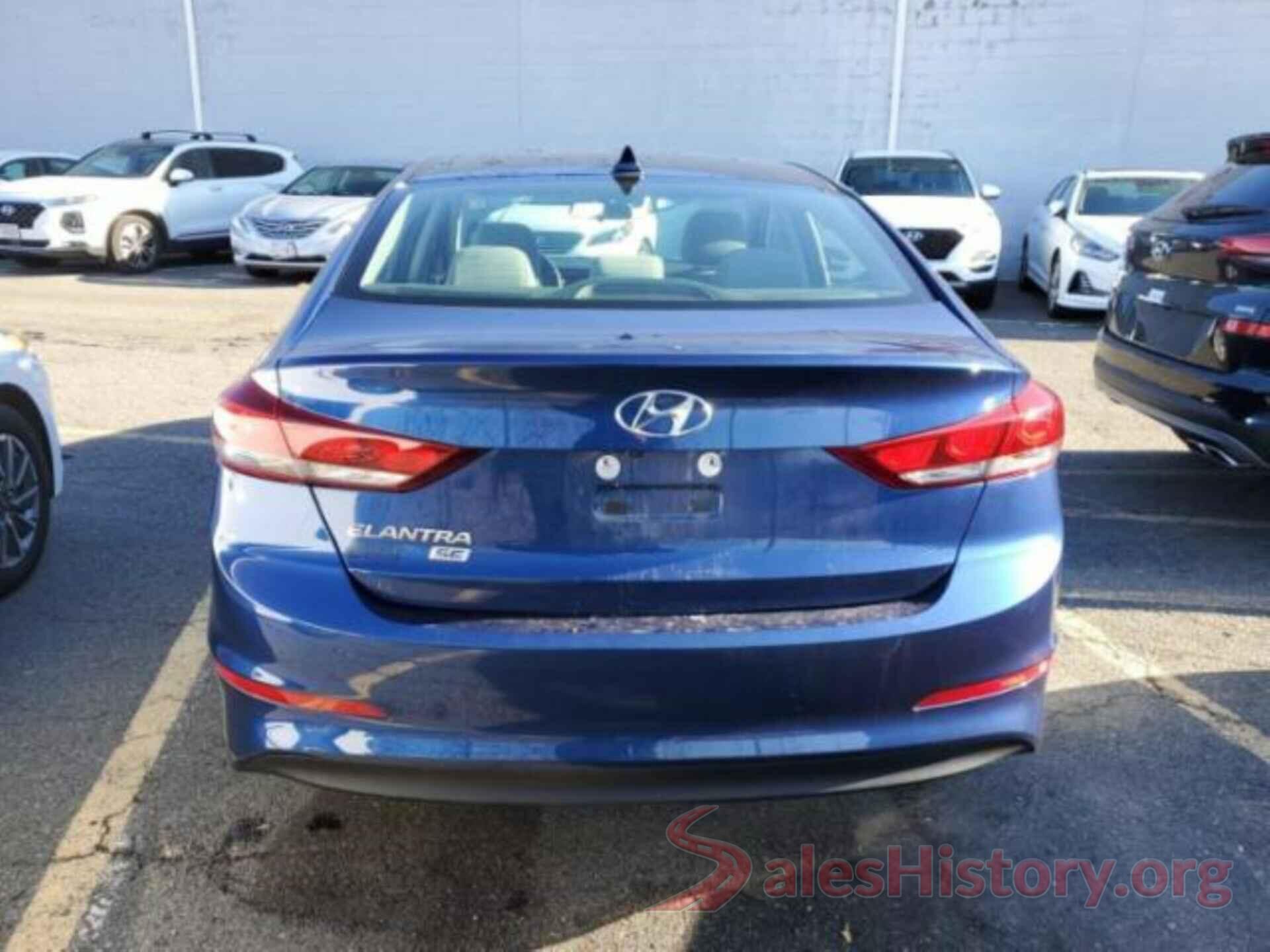 5NPD74LF5JH390229 2018 HYUNDAI ELANTRA