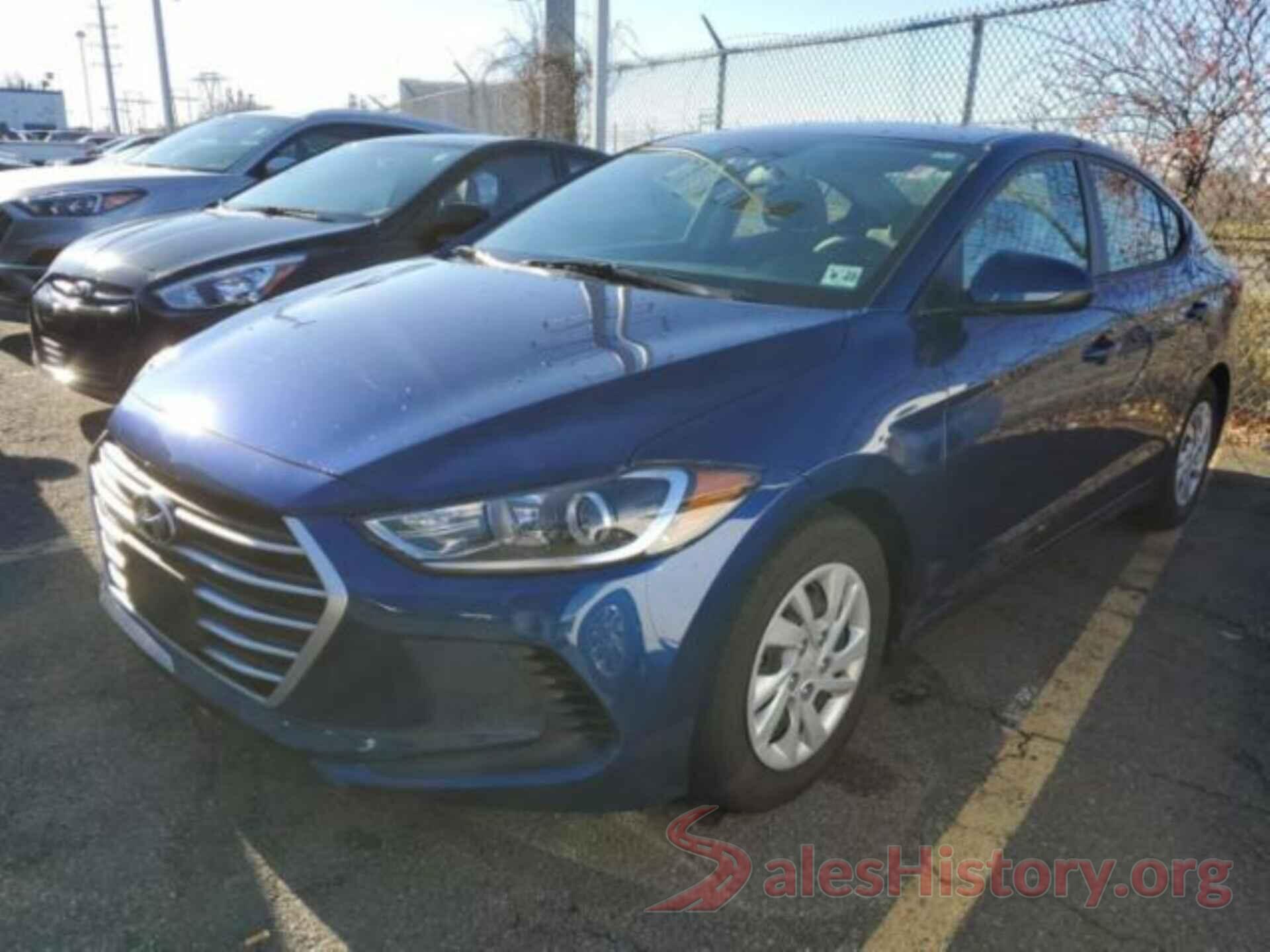 5NPD74LF5JH390229 2018 HYUNDAI ELANTRA