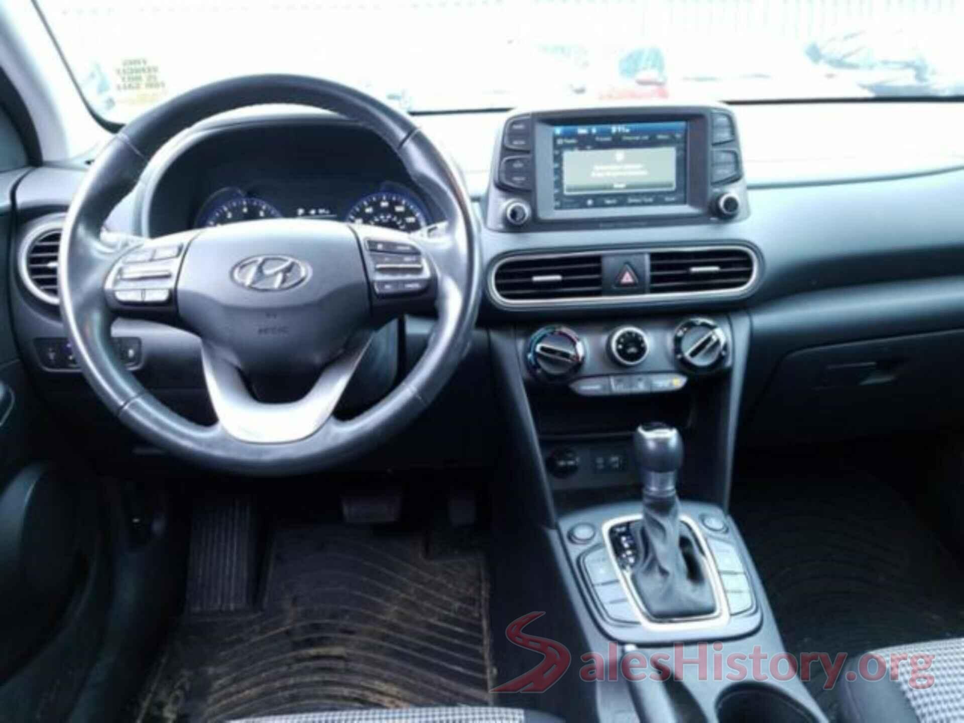 KM8K2CAA3JU087894 2018 HYUNDAI KONA