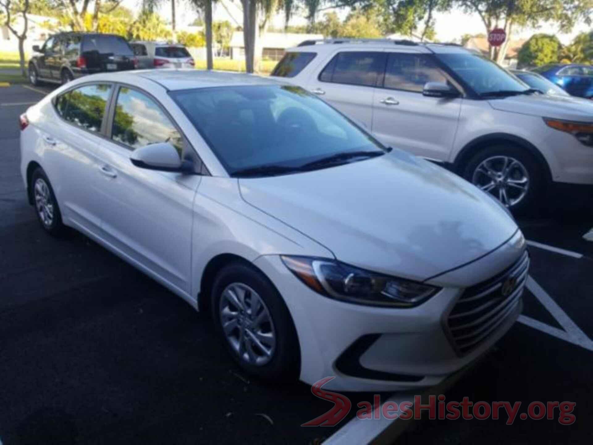 5NPD74LF1JH255524 2018 HYUNDAI ELANTRA