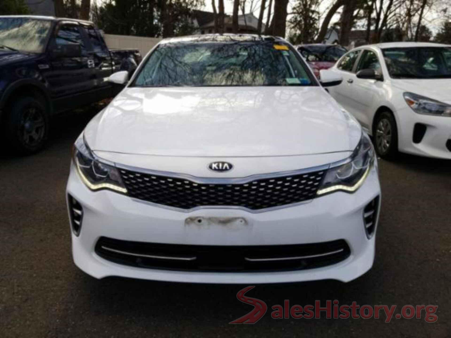 5XXGW4L27HG138677 2017 KIA OPTIMA