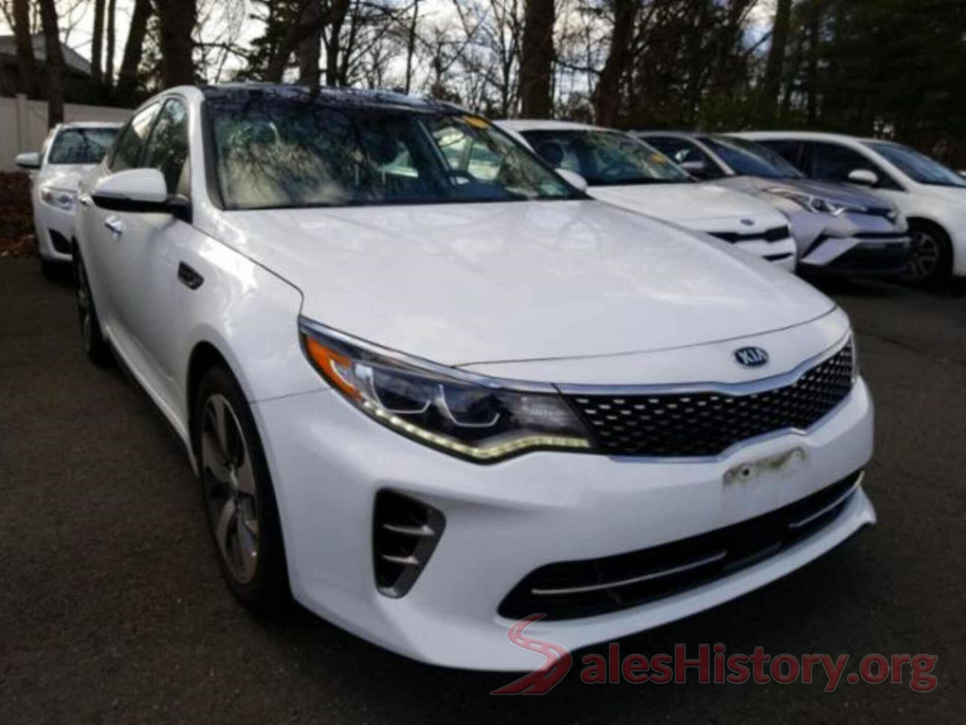 5XXGW4L27HG138677 2017 KIA OPTIMA