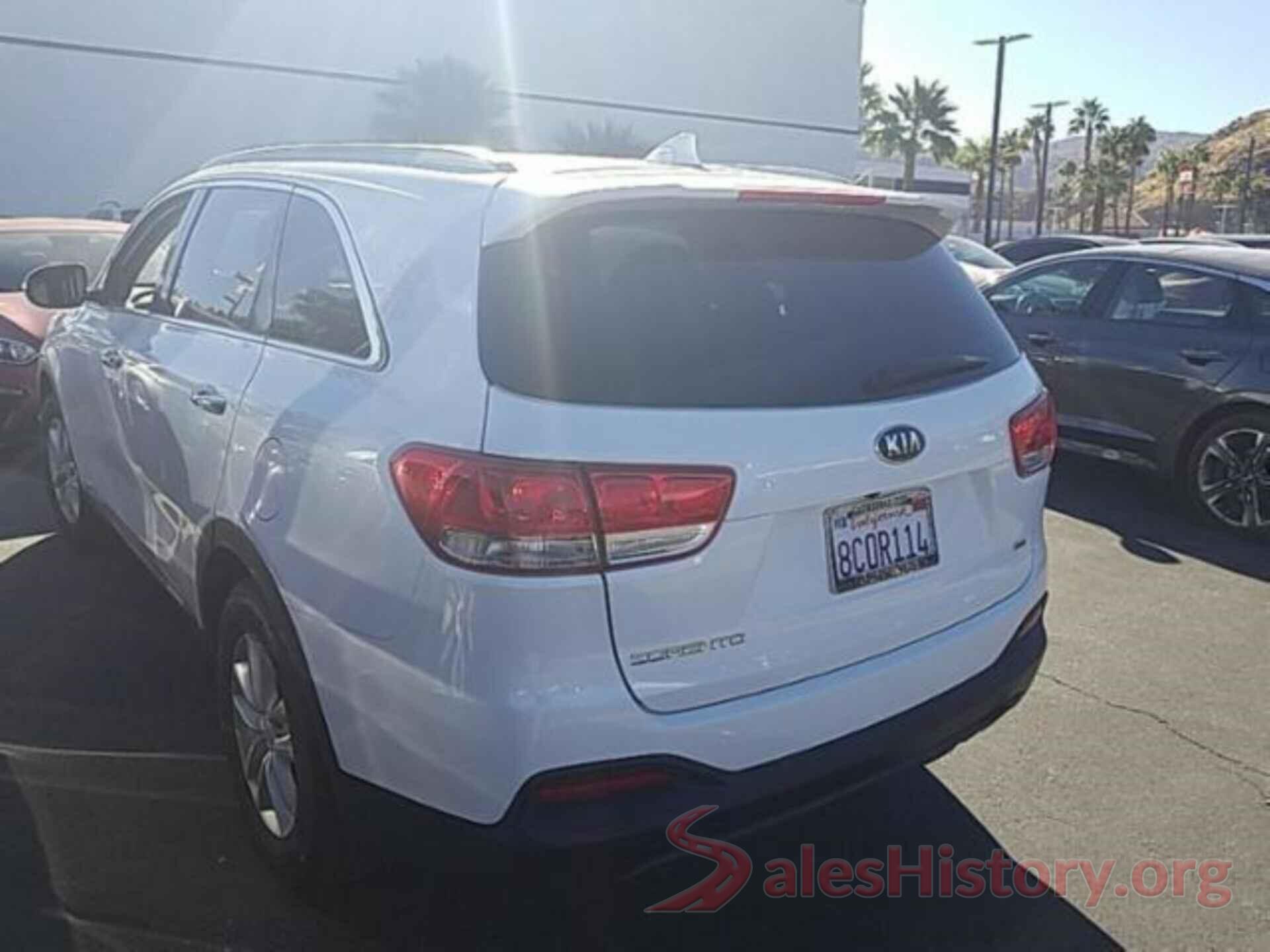 5XYPGDA37JG393551 2018 KIA SORENTO