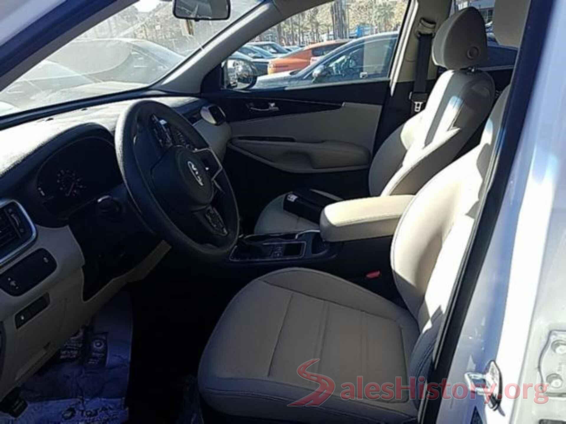 5XYPGDA37JG393551 2018 KIA SORENTO