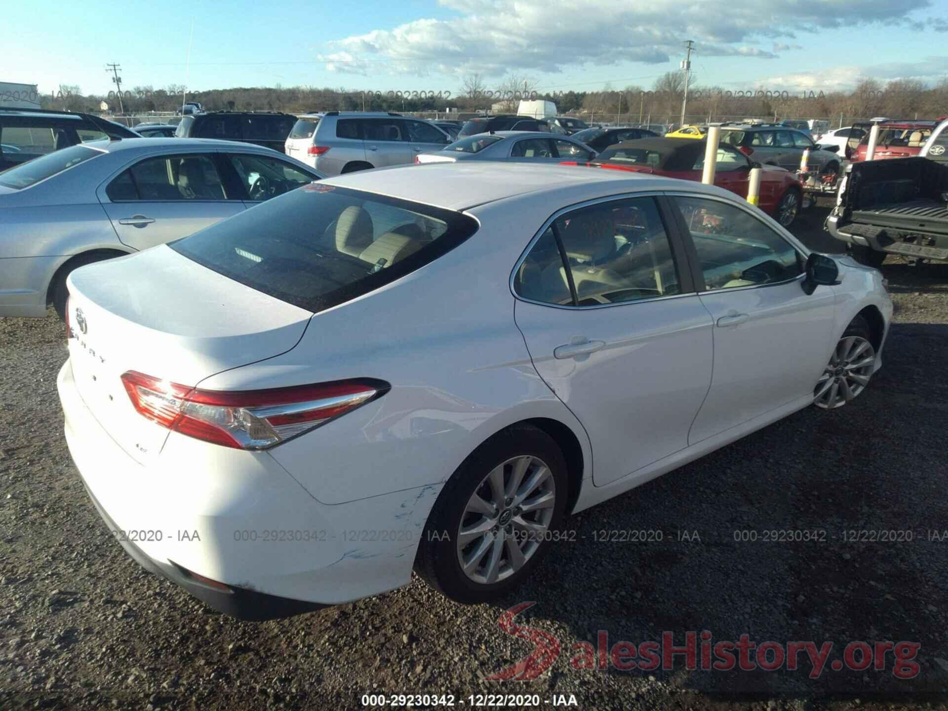 4T1B11HKXJU058186 2018 TOYOTA CAMRY