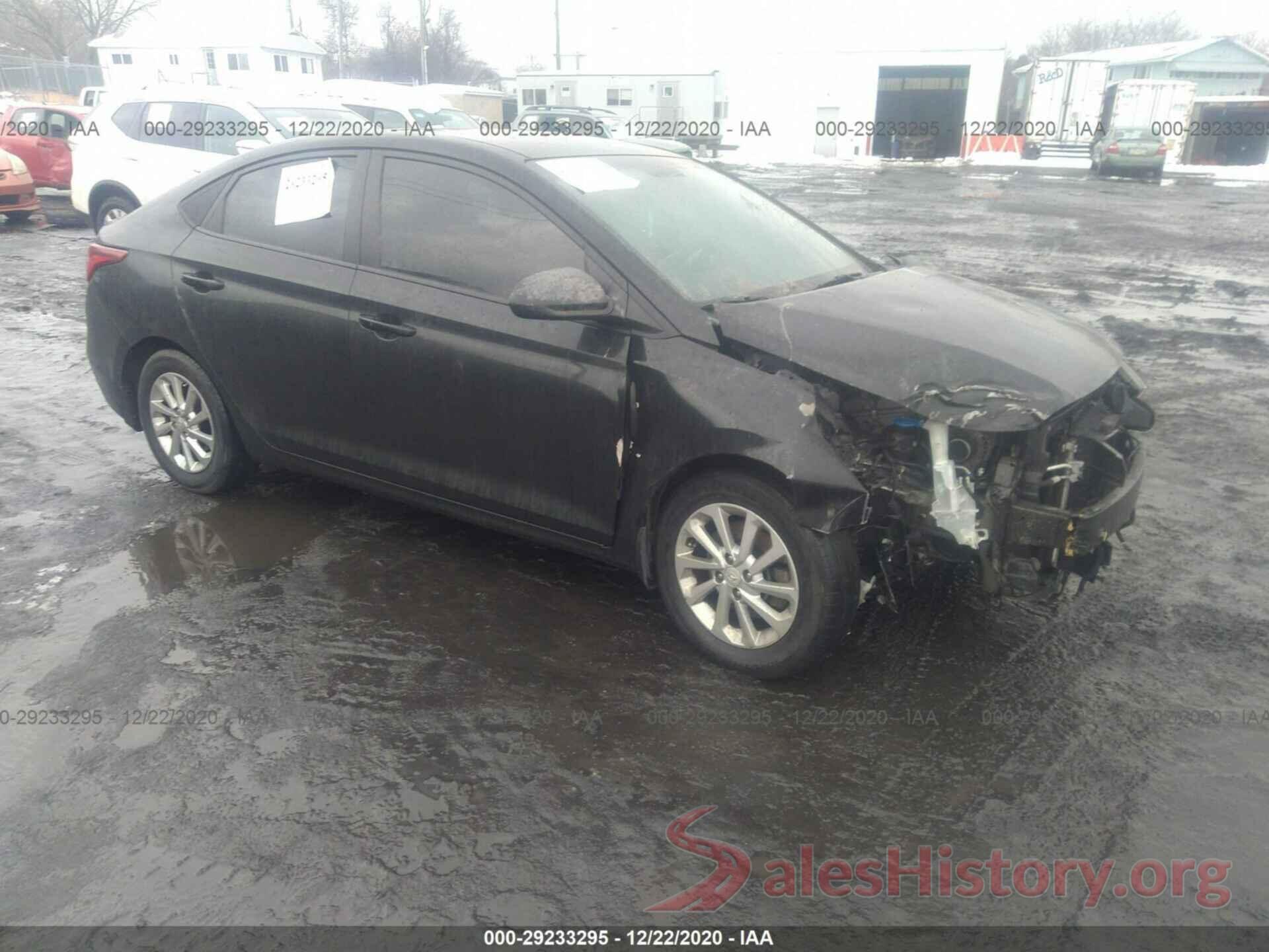 3KPC24A32JE021061 2018 HYUNDAI ACCENT