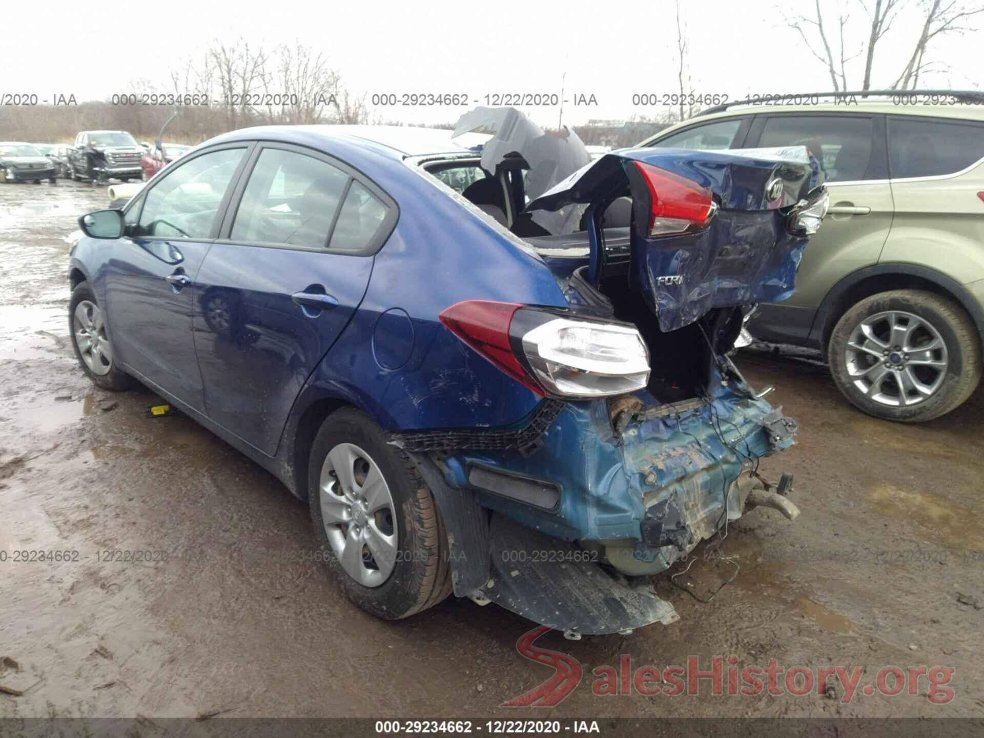 3KPFK4A71JE168262 2018 KIA FORTE