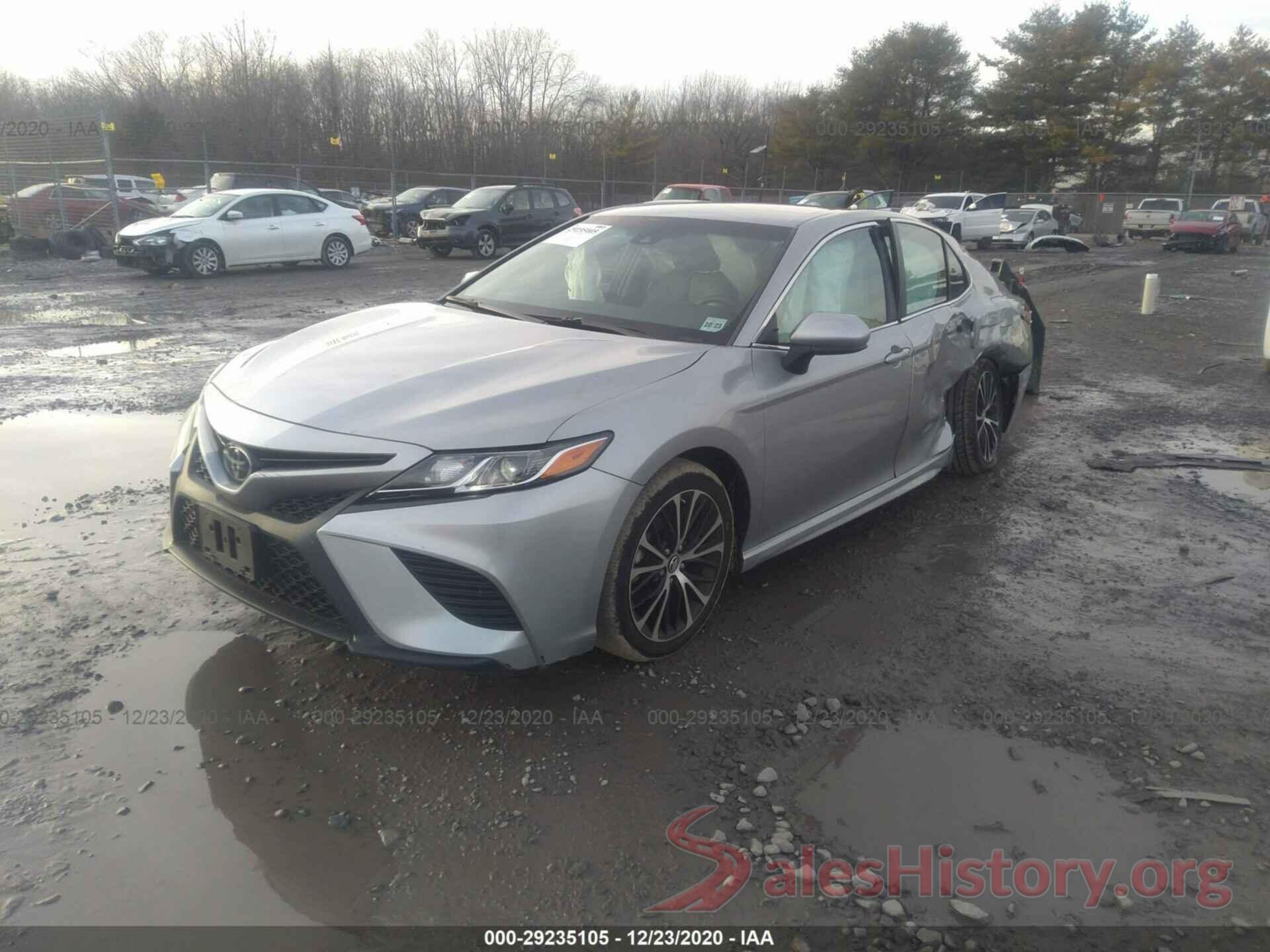 4T1B11HK7JU670099 2018 TOYOTA CAMRY