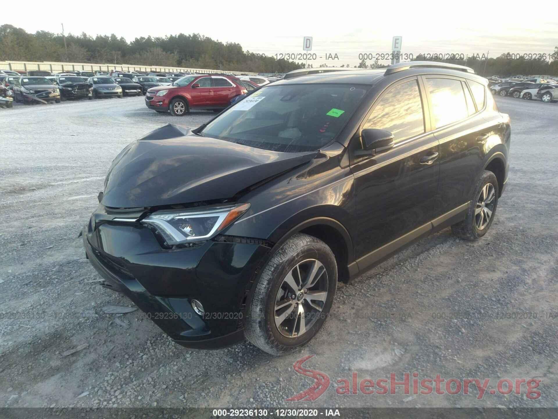 JTMWFREV8JD130426 2018 TOYOTA RAV4